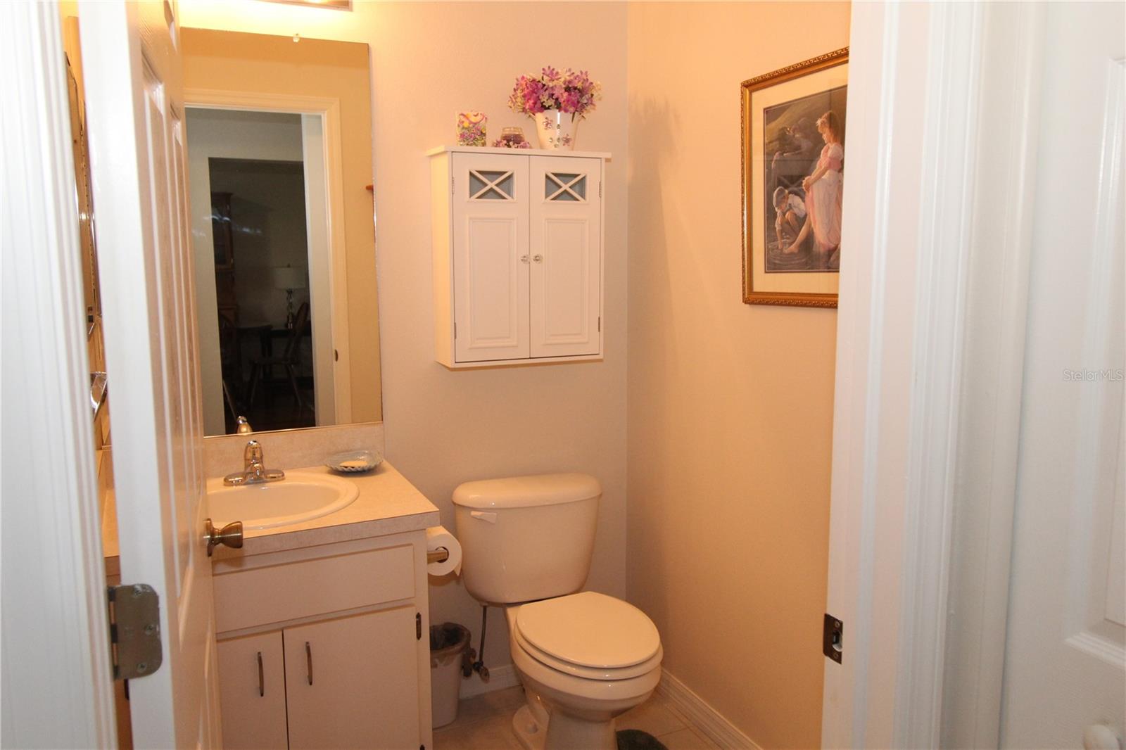 Image 23 of 31 For 2218 Nantucket Drive 44