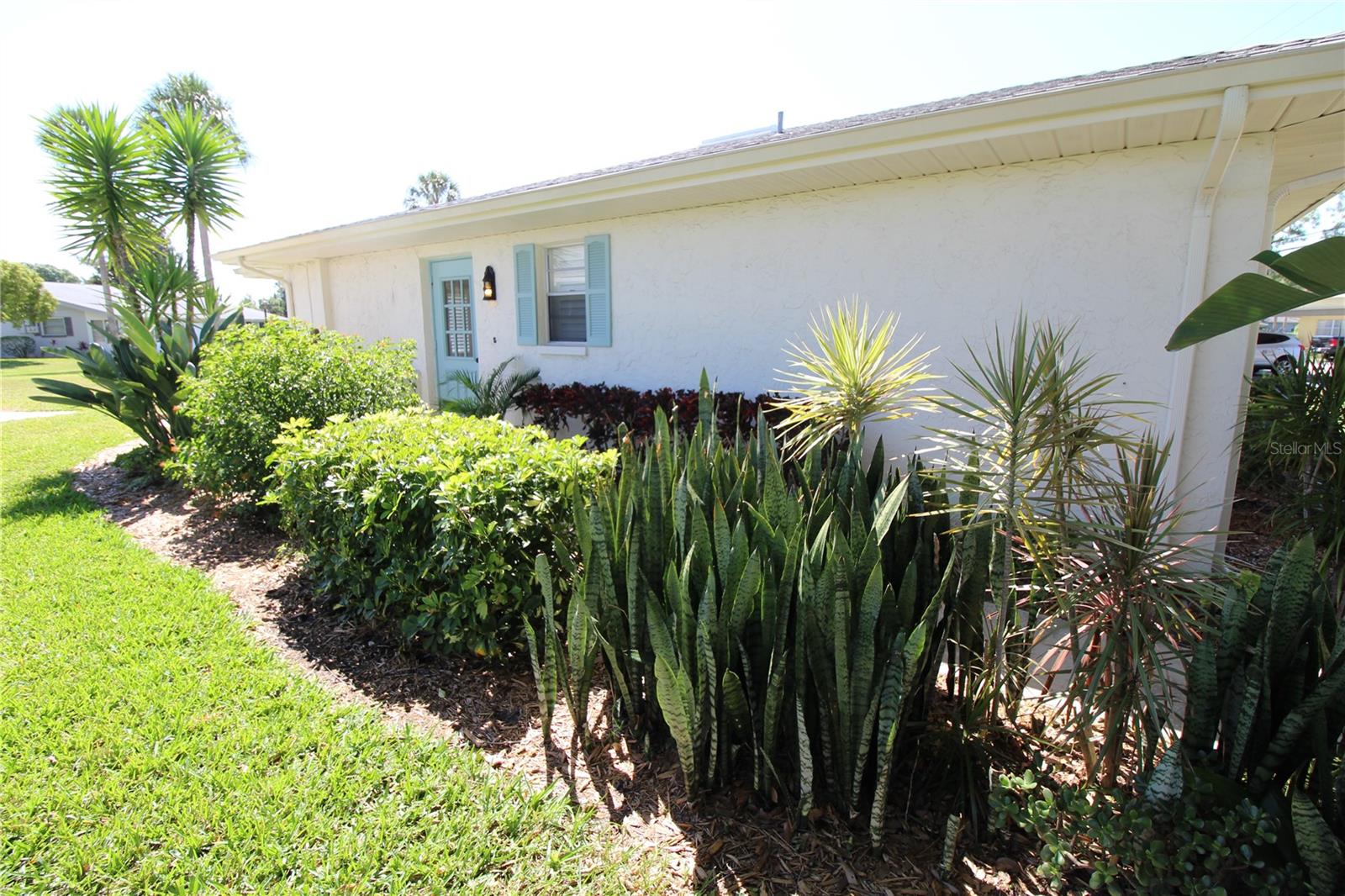 Image 2 of 21 For 1903 Canterbury Lane B24