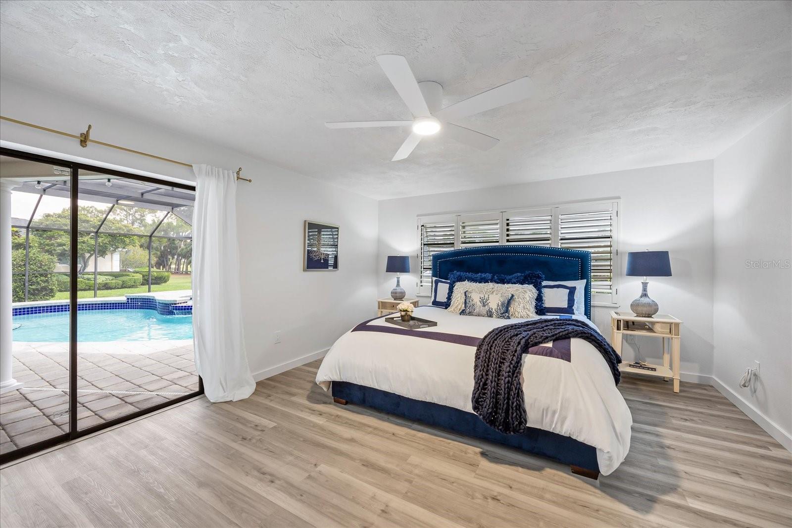 Listing photo id 18 for 2900 Sandpiper Place