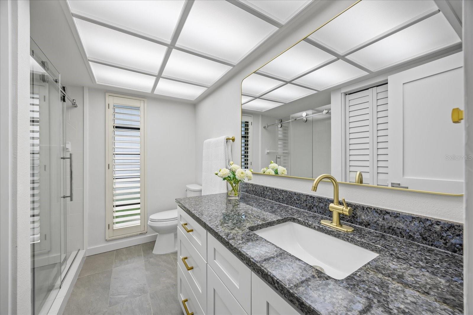 Listing photo id 29 for 2900 Sandpiper Place