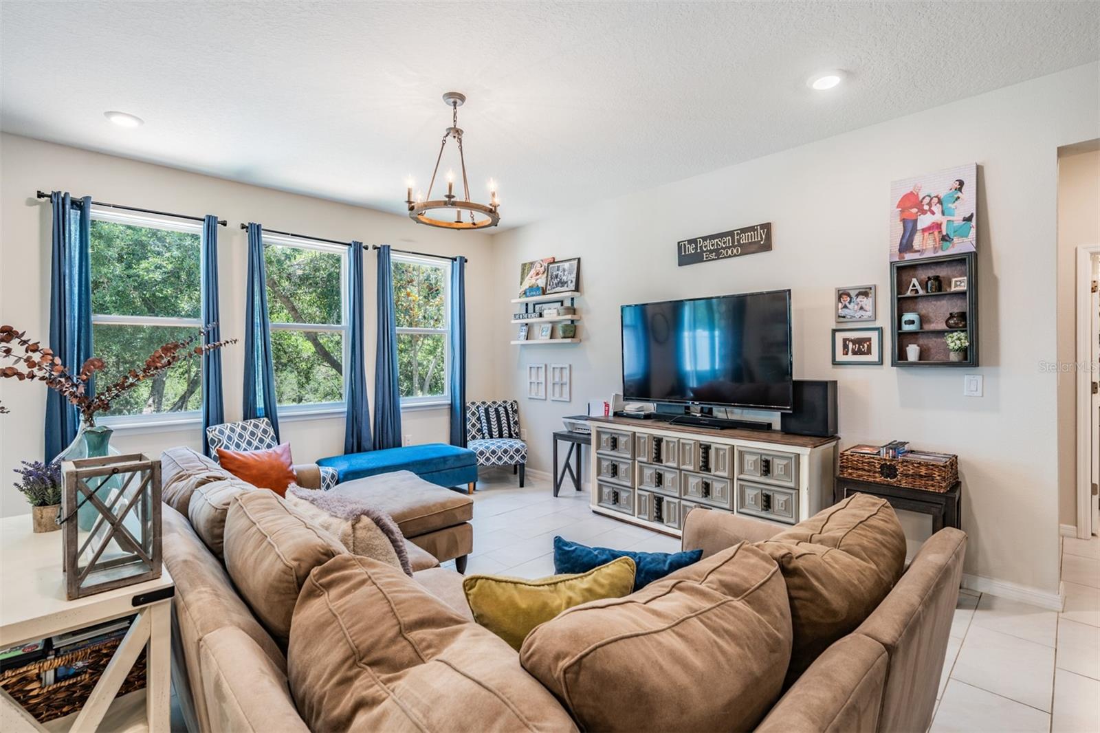 Listing photo id 13 for 8208 Praise Drive