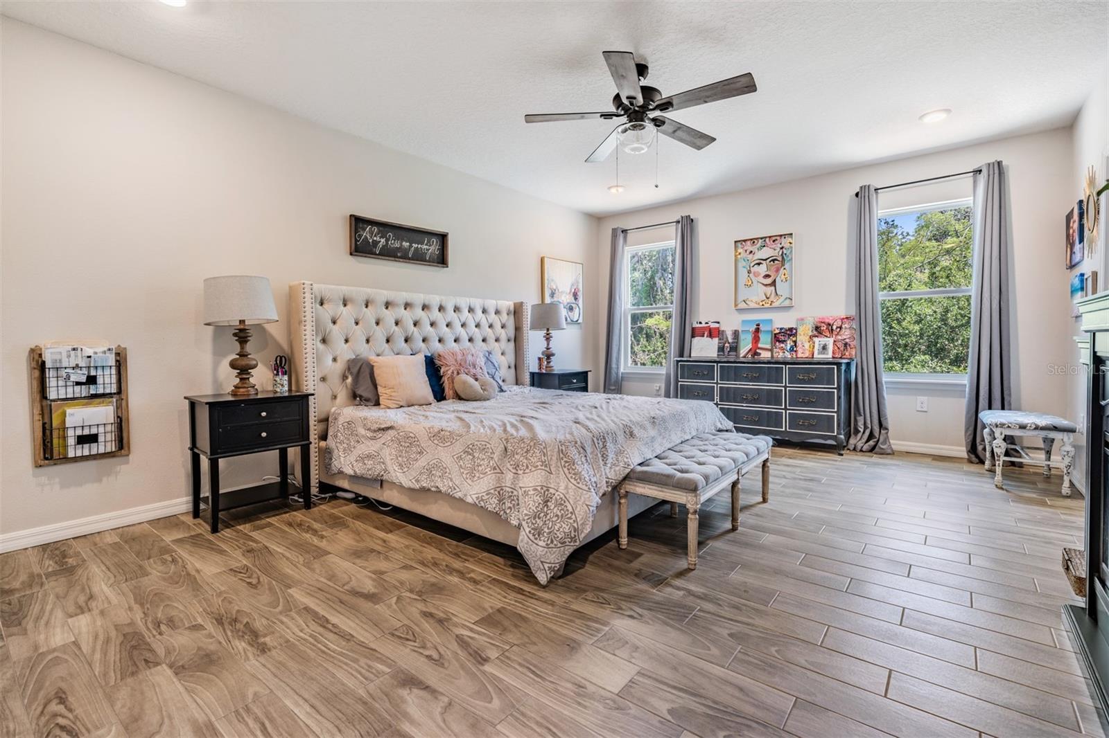 Listing photo id 16 for 8208 Praise Drive