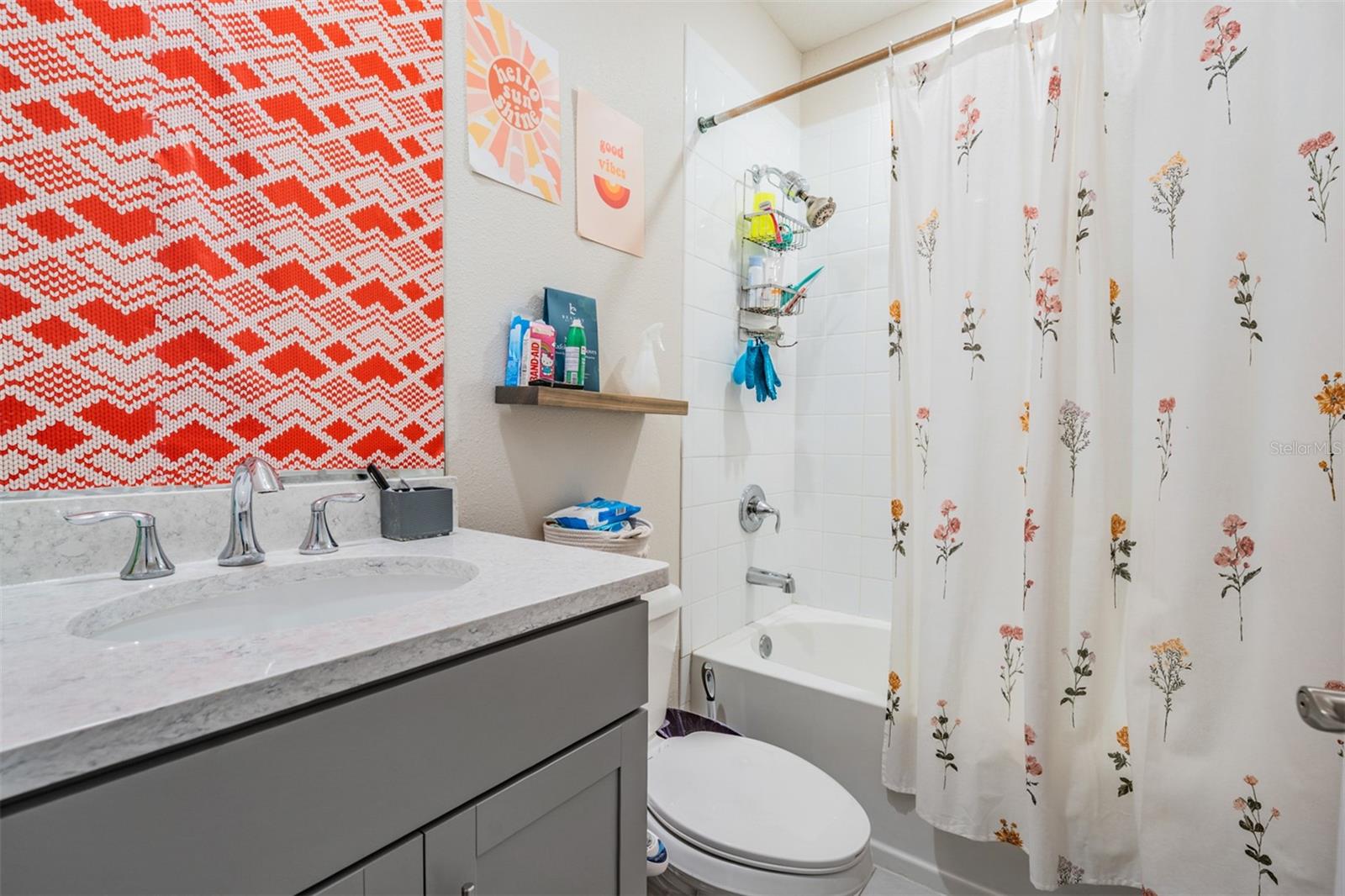 Listing photo id 22 for 8208 Praise Drive