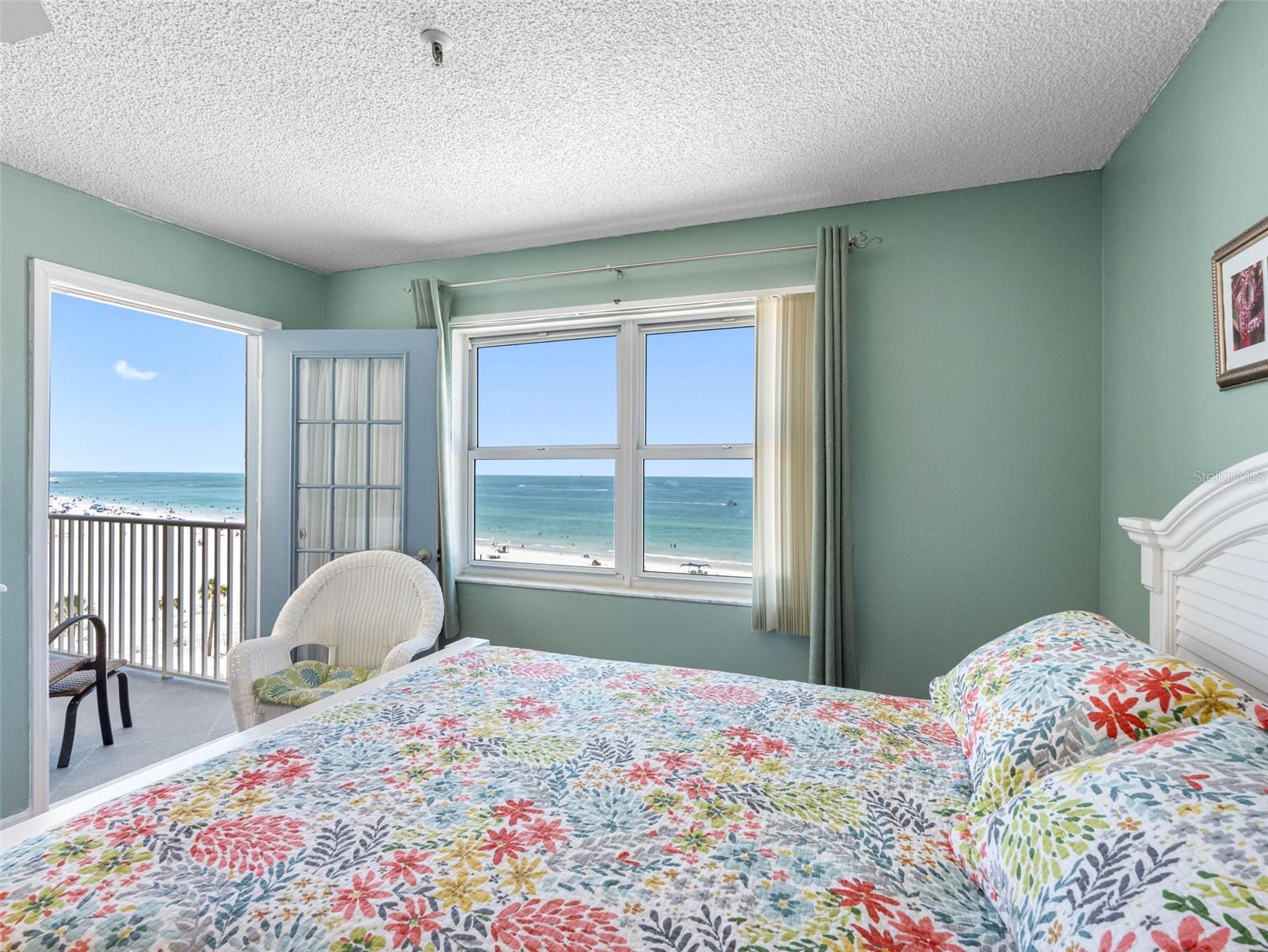 Listing photo id 8 for 13500 Gulf Boulevard 506