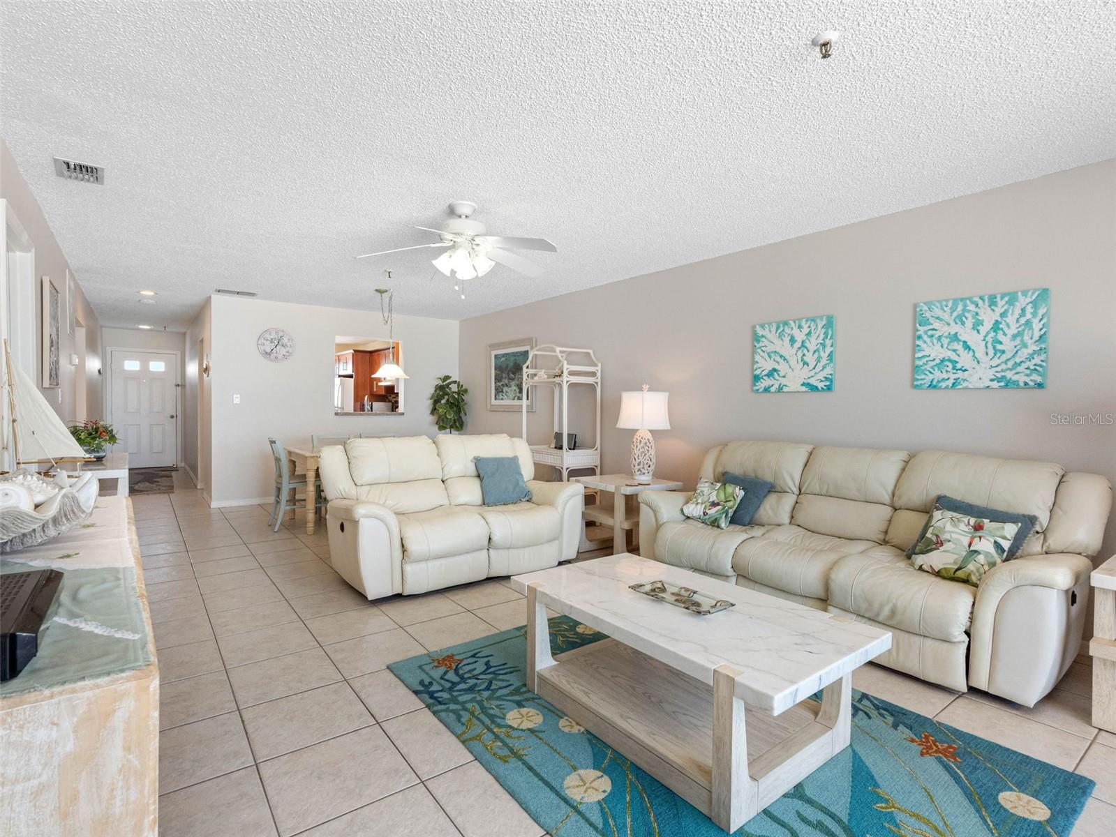 Listing photo id 26 for 13500 Gulf Boulevard 506