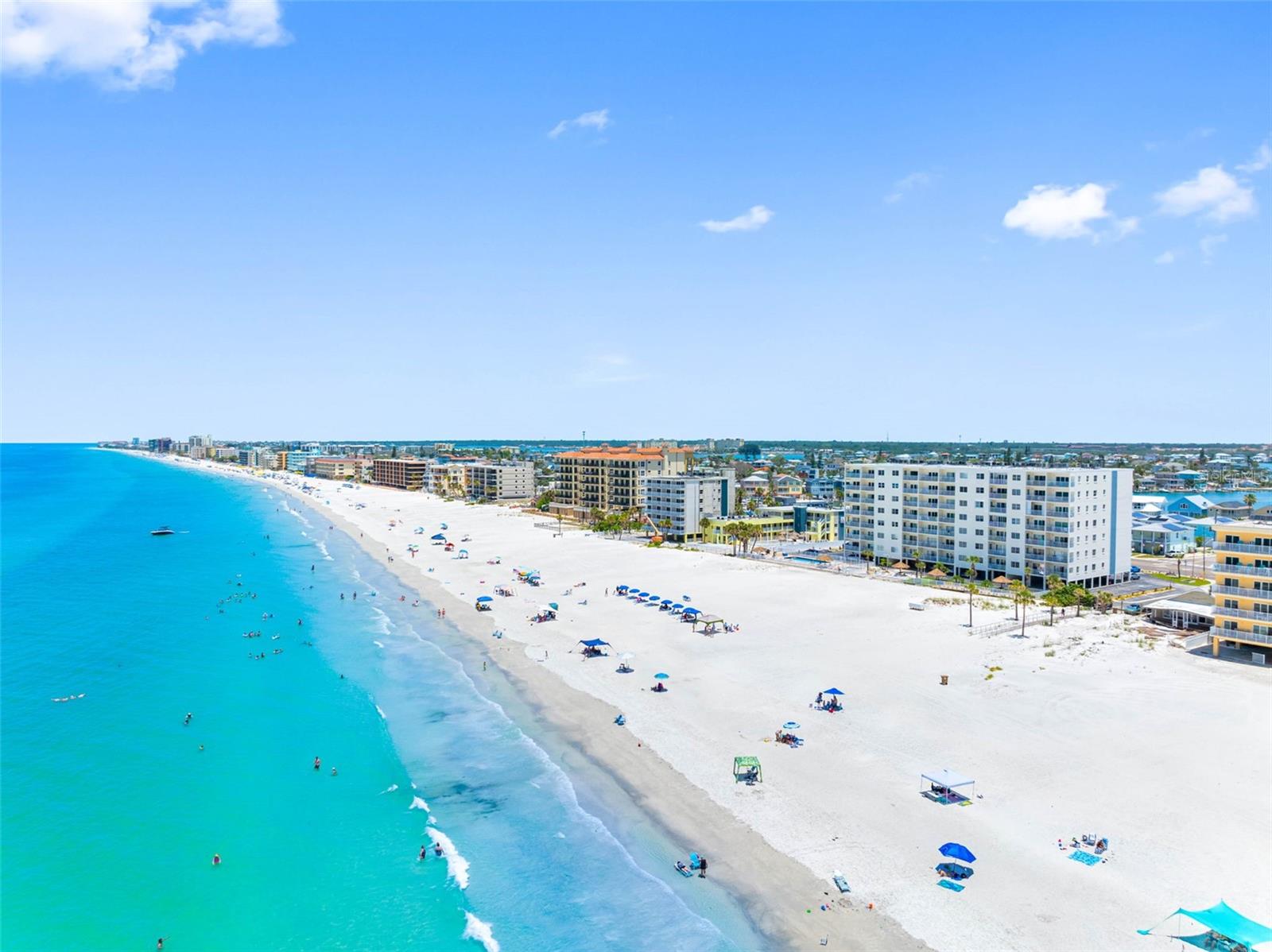 Listing photo id 44 for 13500 Gulf Boulevard 506