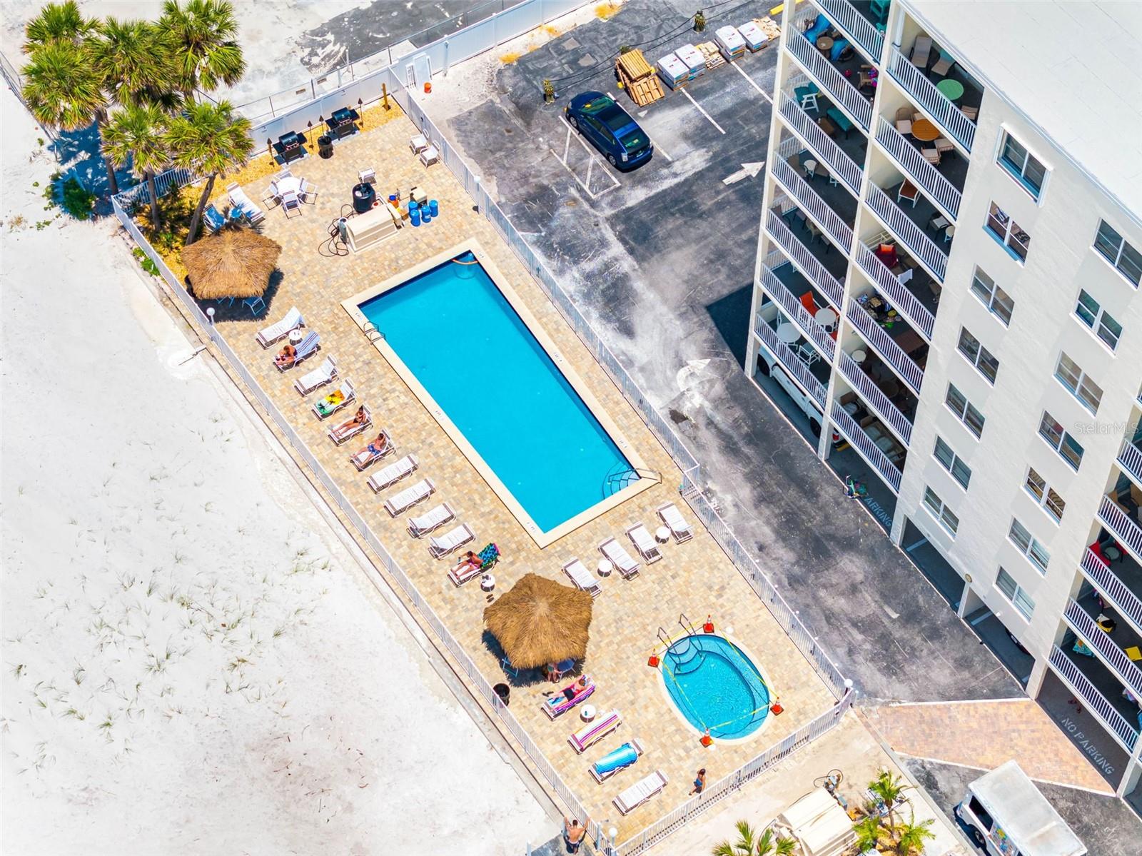 Listing photo id 53 for 13500 Gulf Boulevard 506