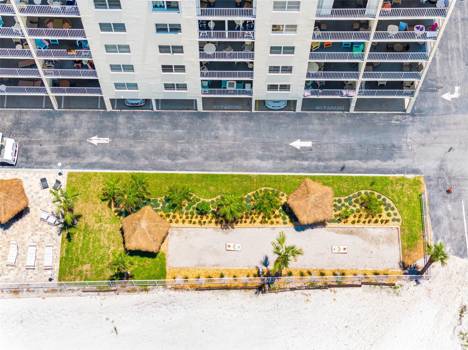 Listing photo id 54 for 13500 Gulf Boulevard 506