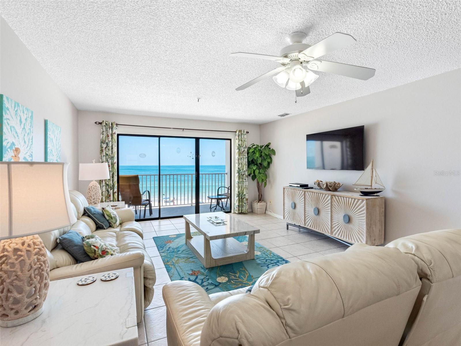 Listing photo id 4 for 13500 Gulf Boulevard 506