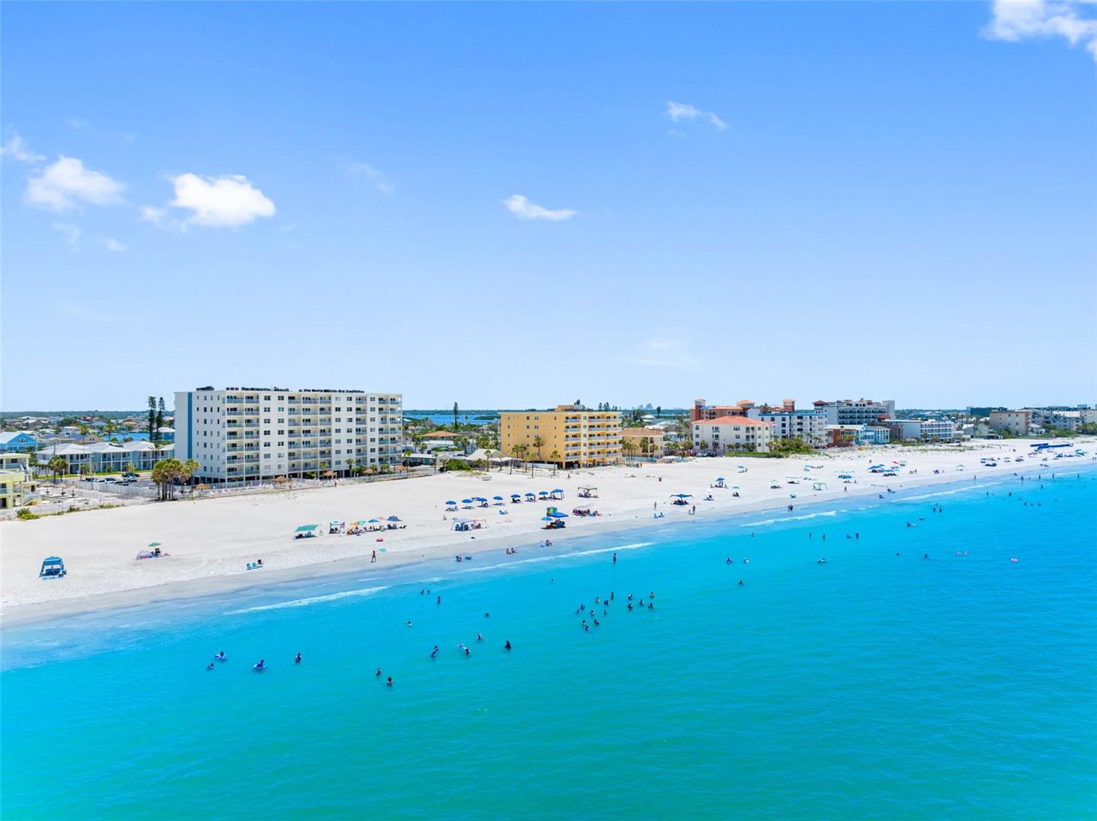 Listing photo id 62 for 13500 Gulf Boulevard 506