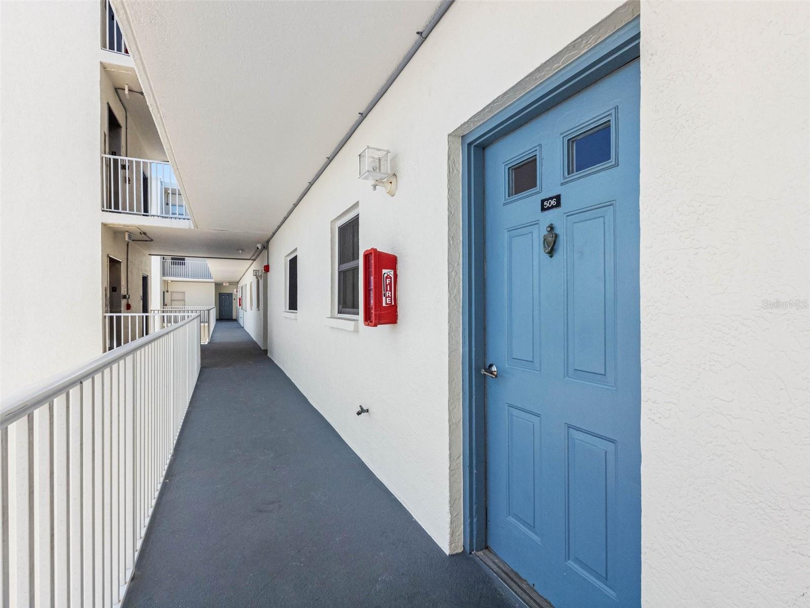 Listing photo id 69 for 13500 Gulf Boulevard 506