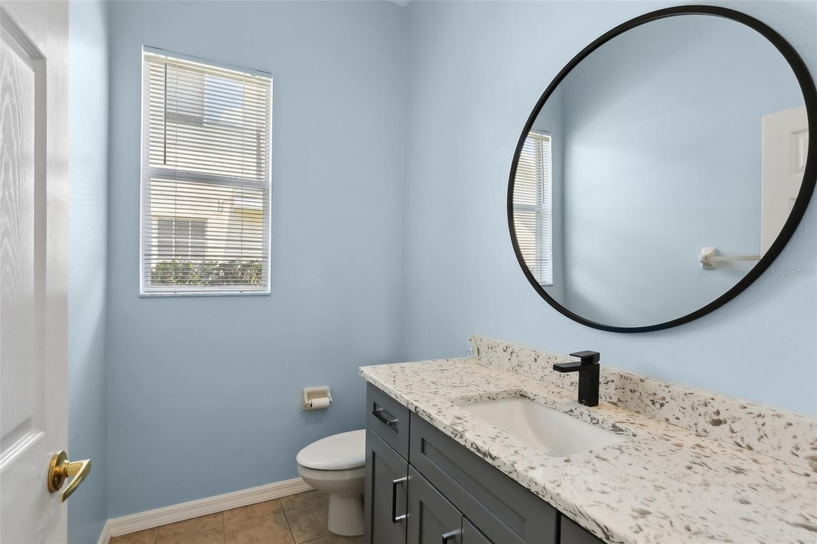Image 13 of 74 For 10205 Deercliff Drive