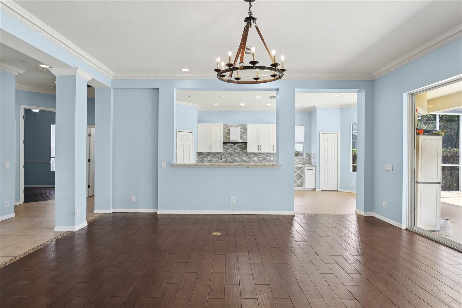Image 21 of 74 For 10205 Deercliff Drive