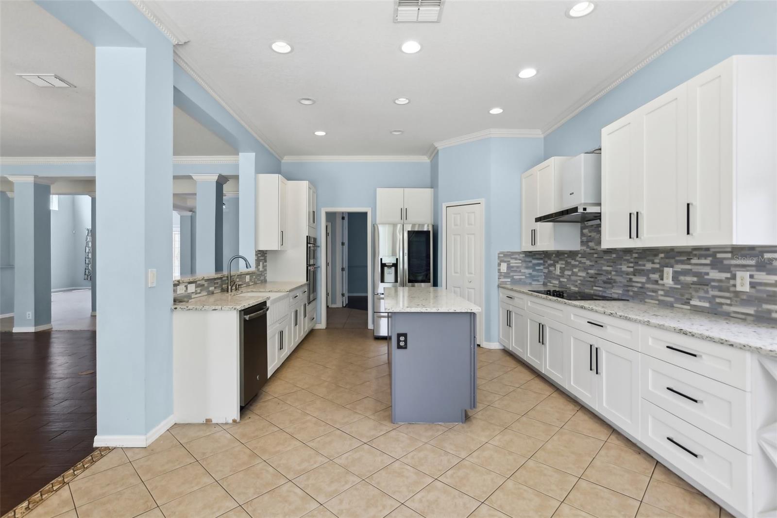 Image 9 of 74 For 10205 Deercliff Drive