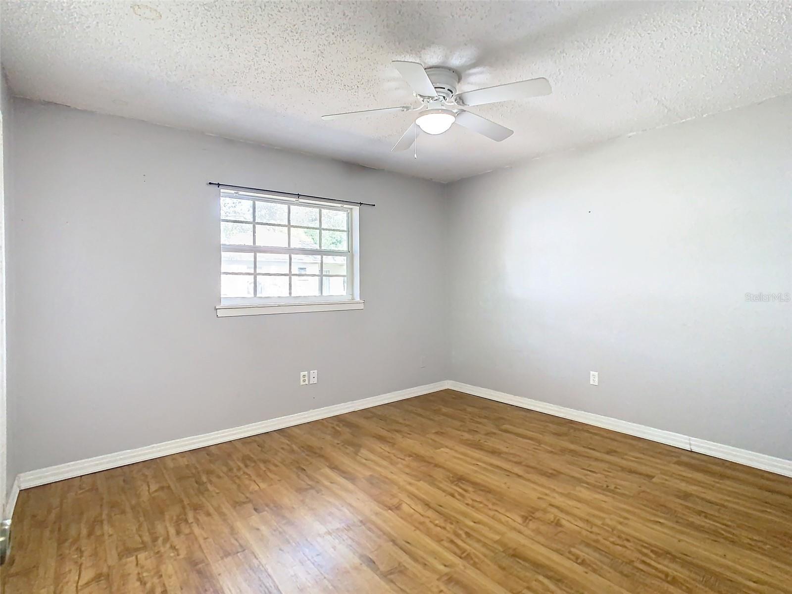 Image 9 of 23 For 214 7th Street N 214