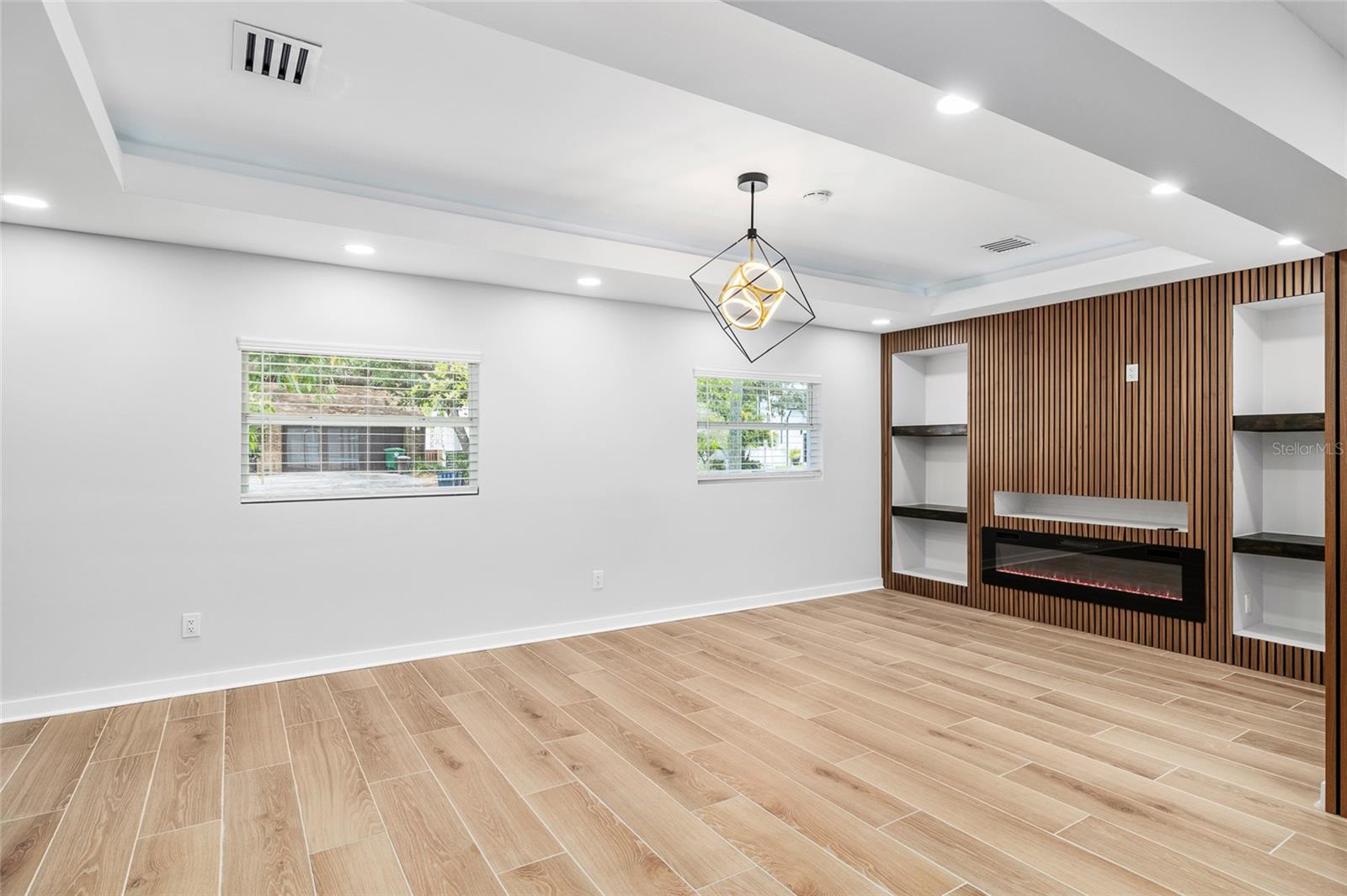 Image 16 of 51 For 2306 San Jose Circle