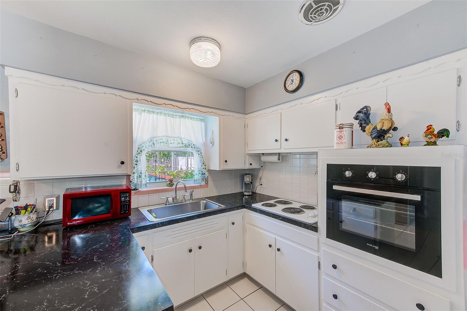 Image 10 of 38 For 4360 82nd Avenue N