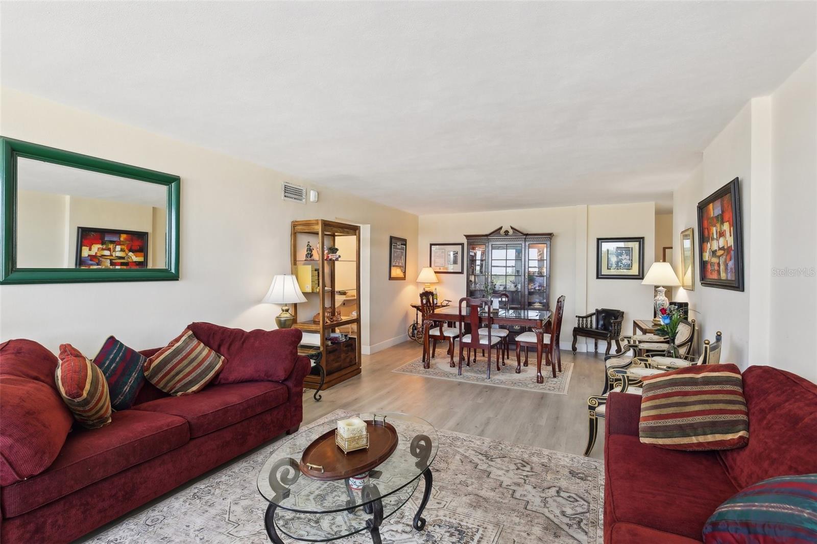 Image 11 of 38 For 841 4th Avenue N 55