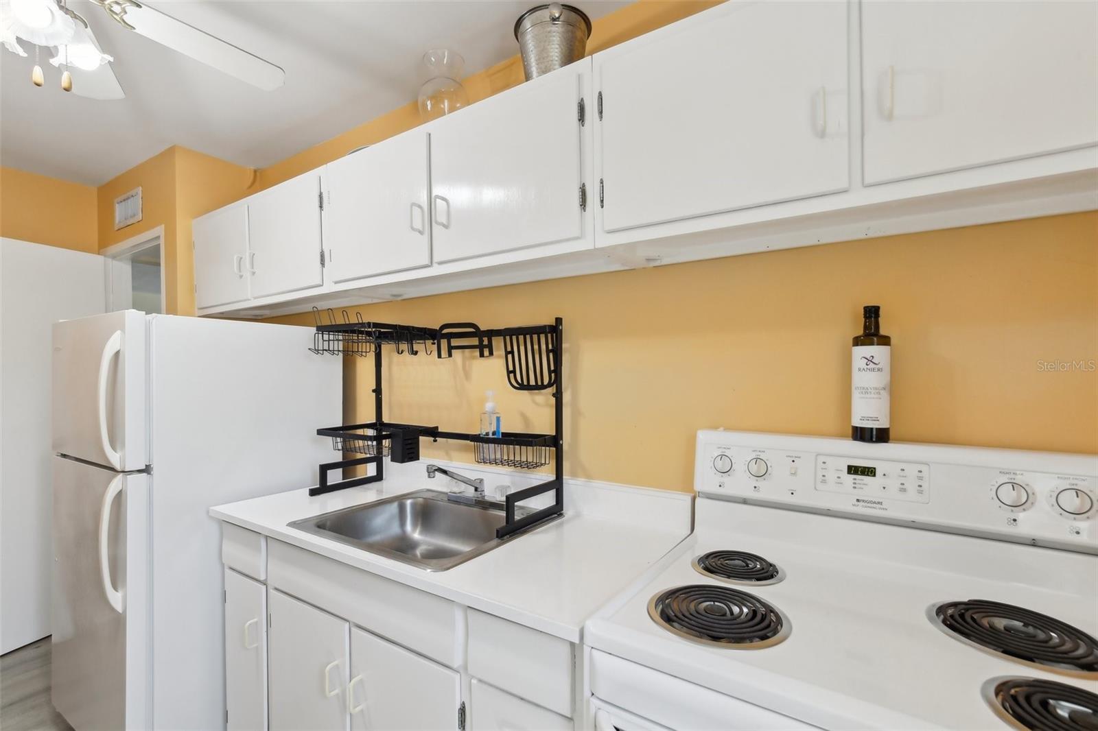 Image 20 of 38 For 841 4th Avenue N 55