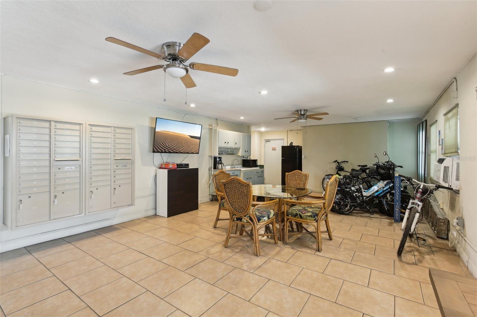 Image 27 of 38 For 841 4th Avenue N 55