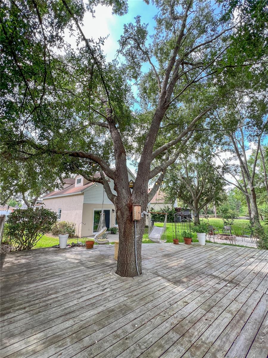Listing photo id 28 for 22443 Crows Nest Court