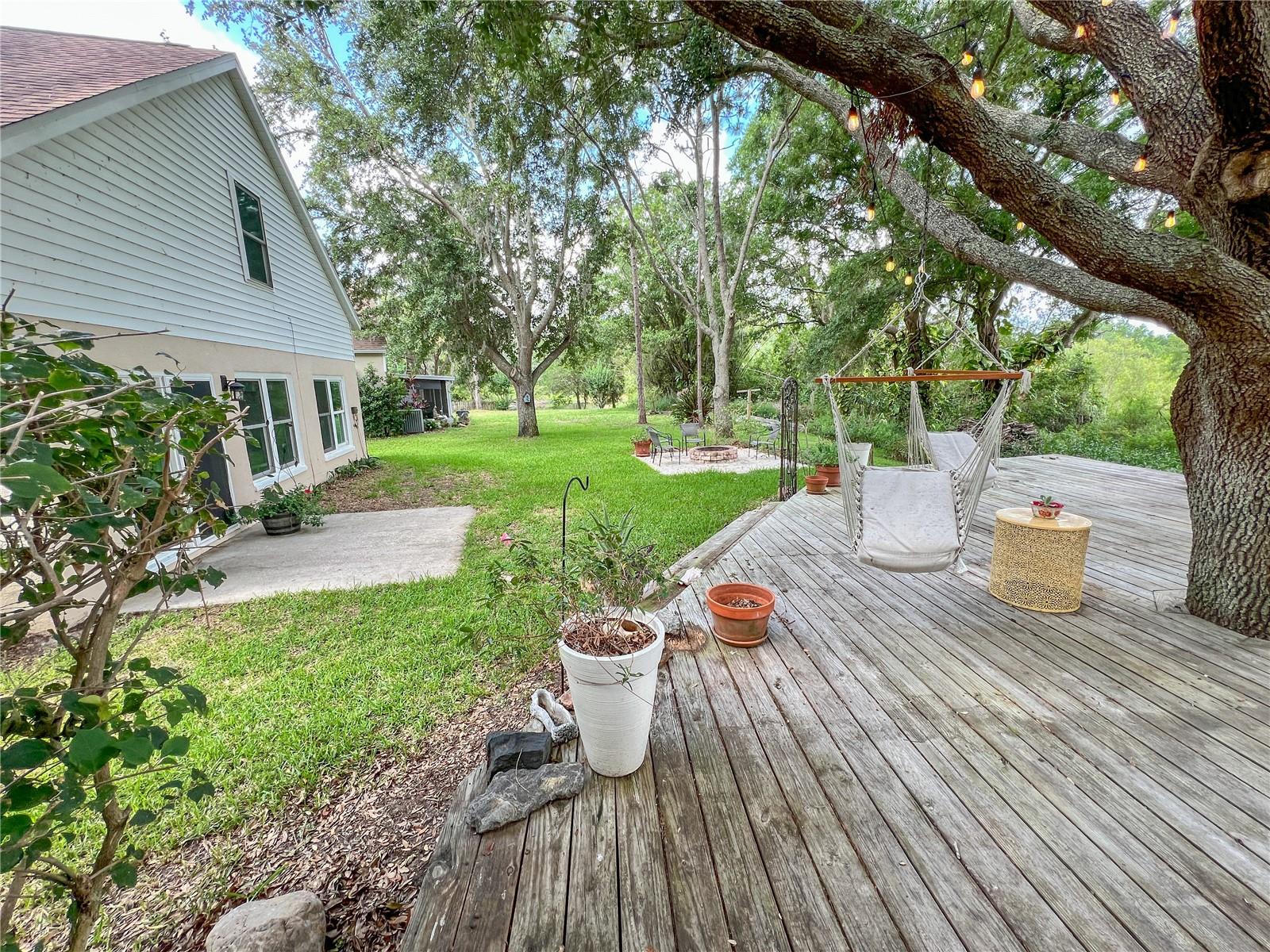 Listing photo id 30 for 22443 Crows Nest Court