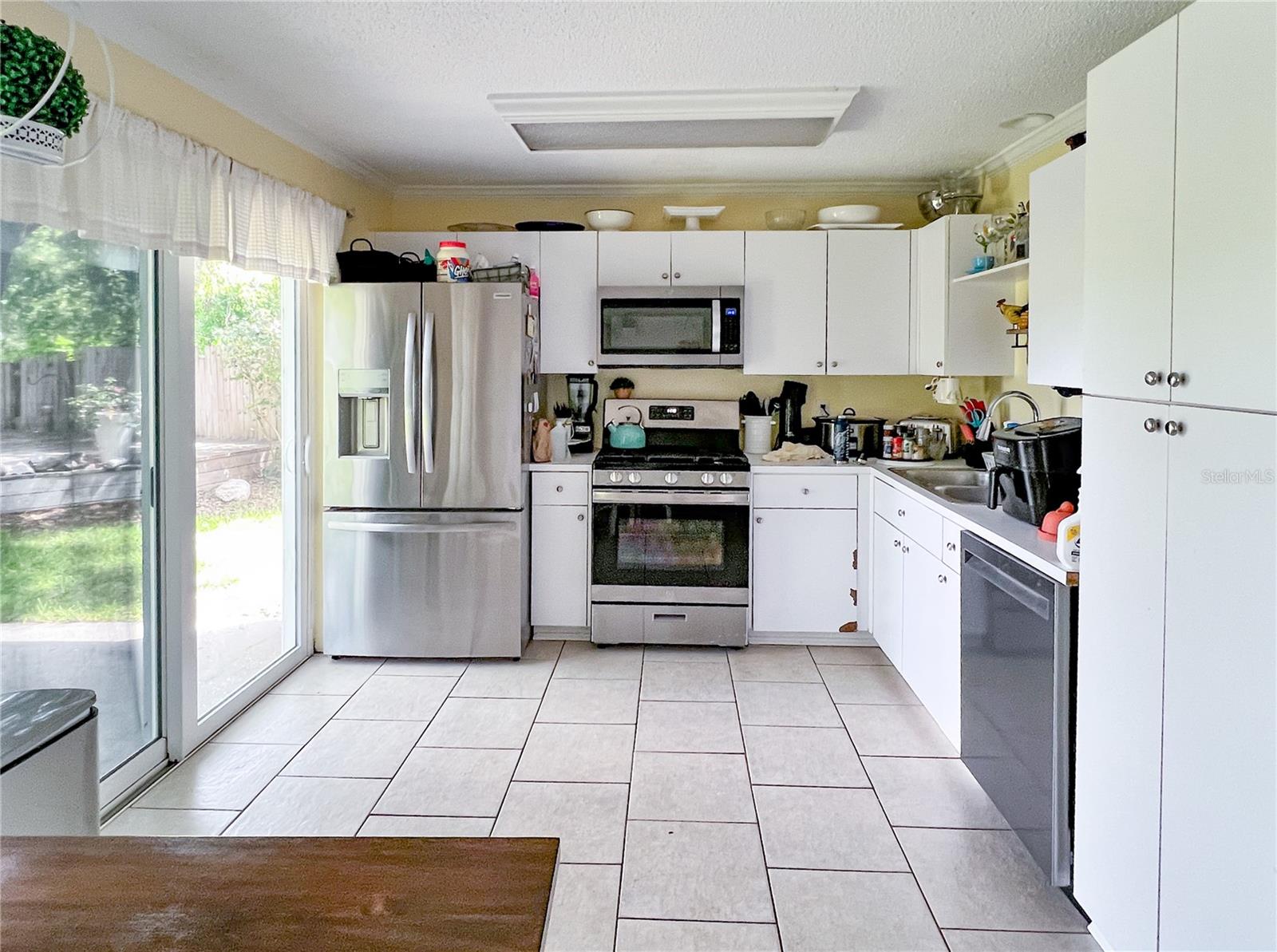 Listing photo id 4 for 22443 Crows Nest Court