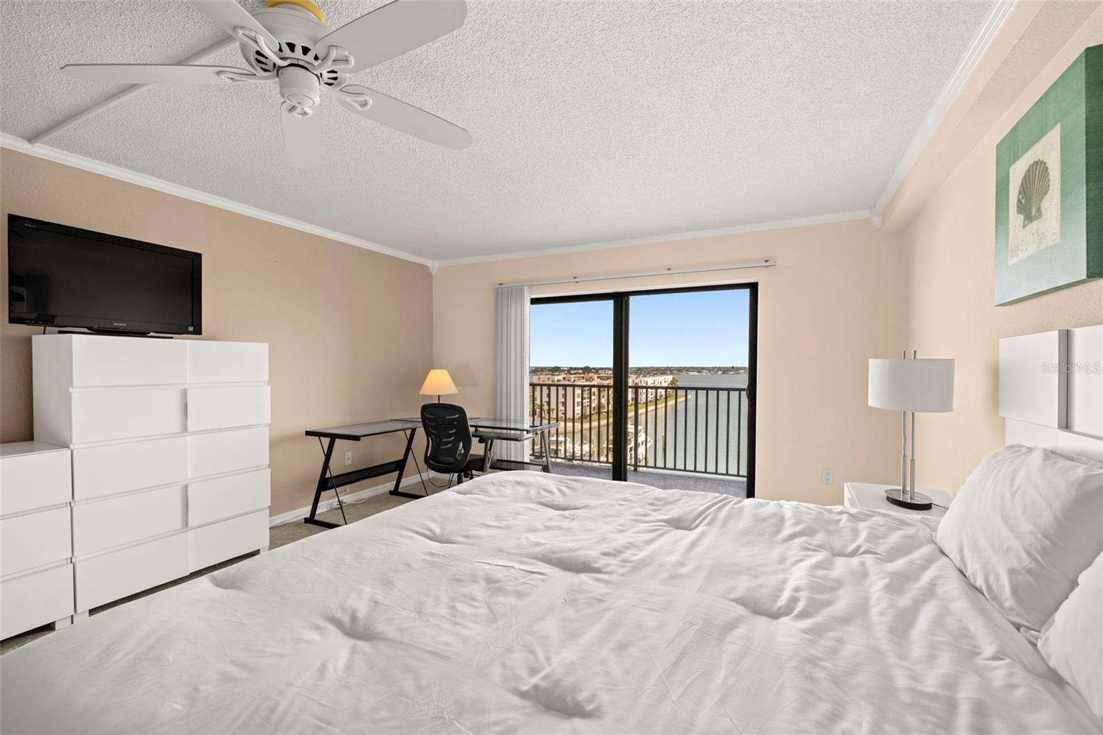 Image 18 of 40 For 7300 Sun Island Drive S 605