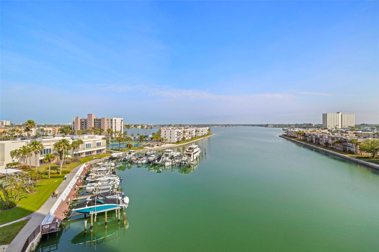 Image 24 of 40 For 7300 Sun Island Drive S 605