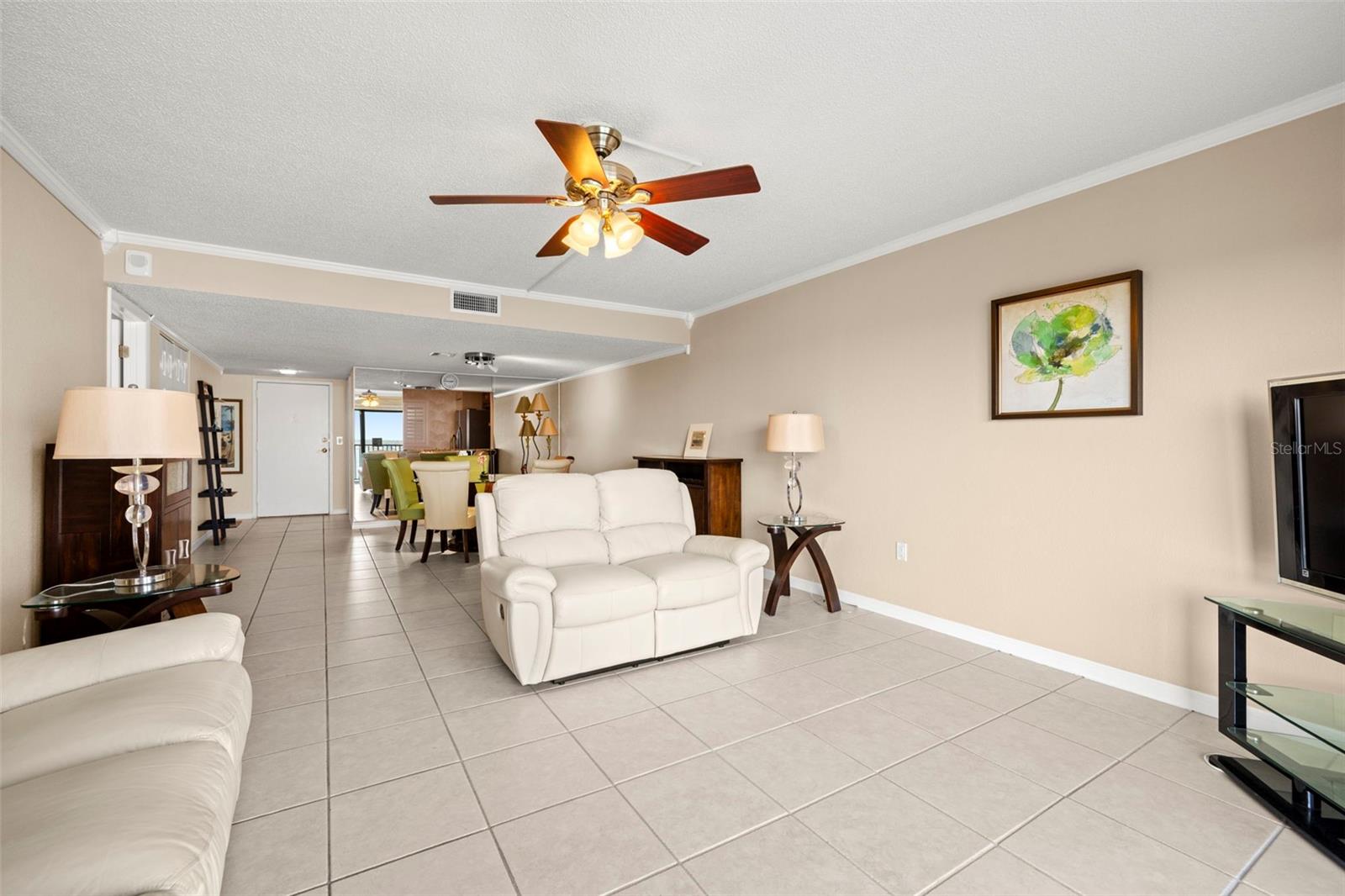 Image 5 of 40 For 7300 Sun Island Drive S 605