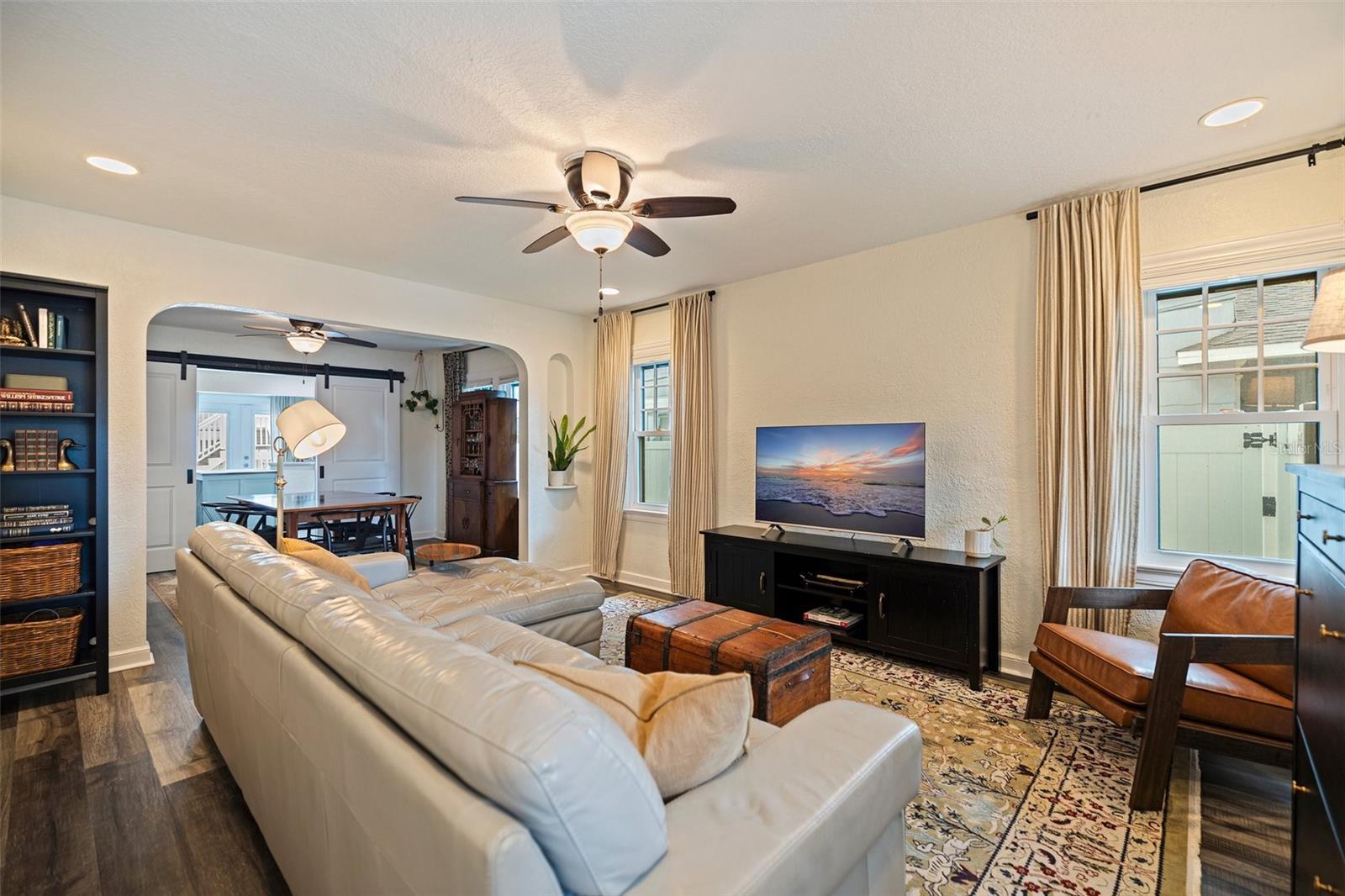 Image 4 of 50 For 2519 1st Avenue N
