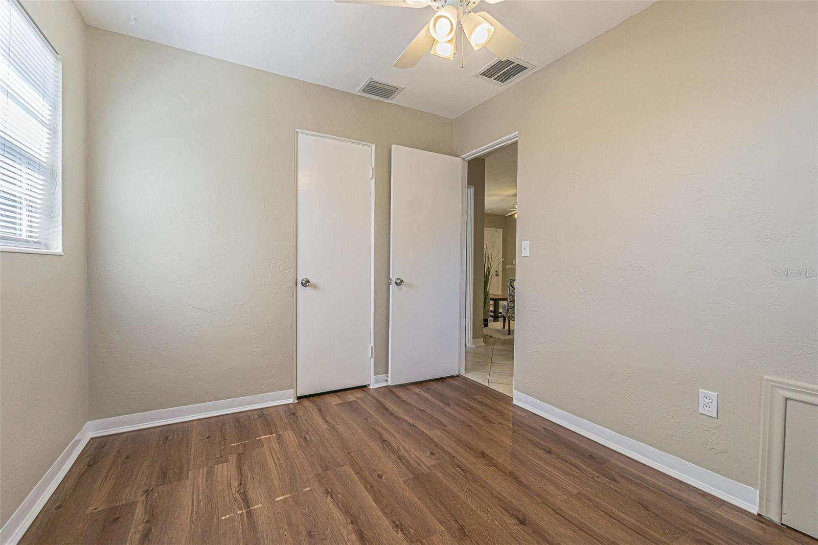 Image 11 of 22 For 6702 49th Avenue N