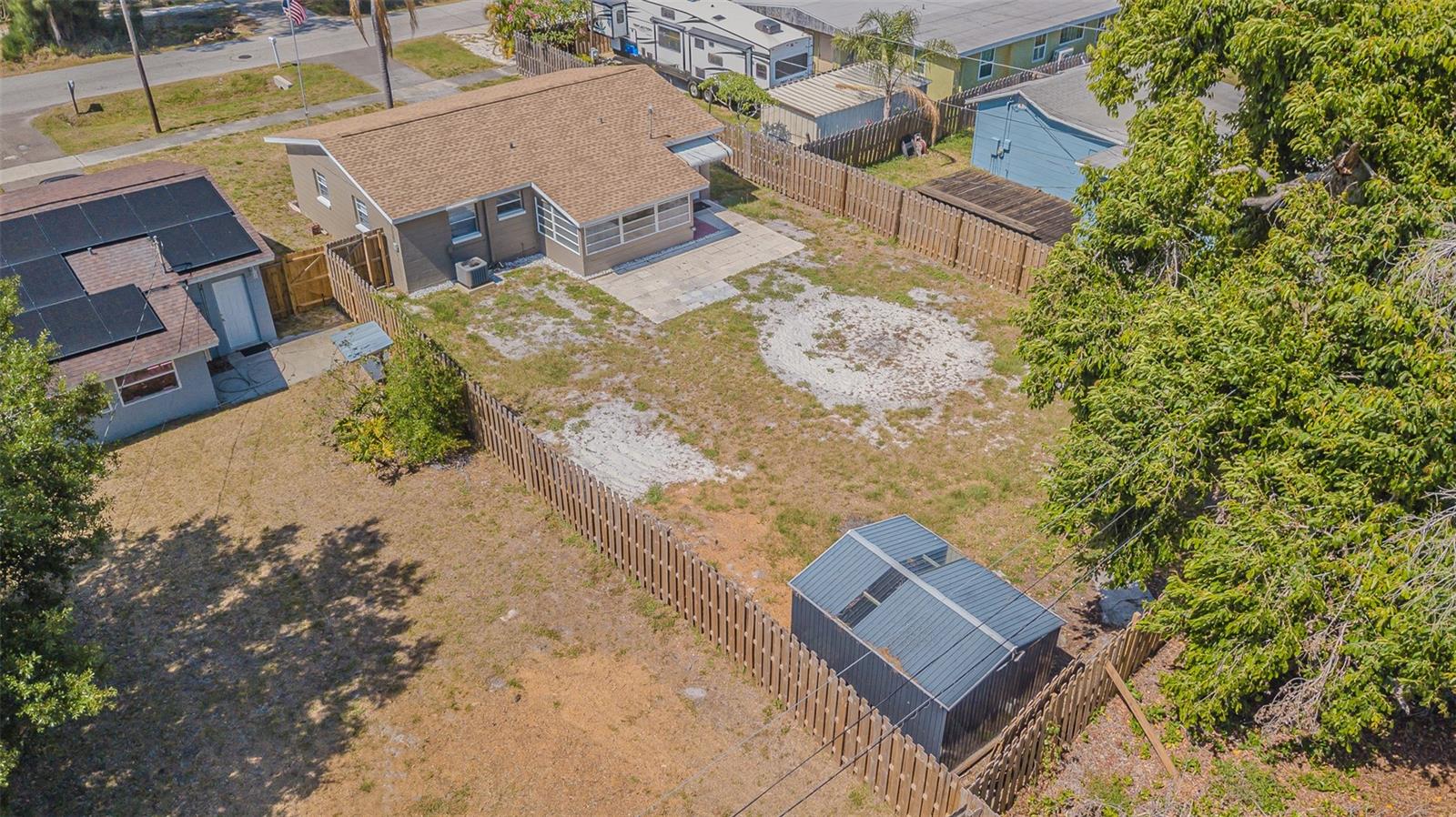 Image 21 of 22 For 6702 49th Avenue N