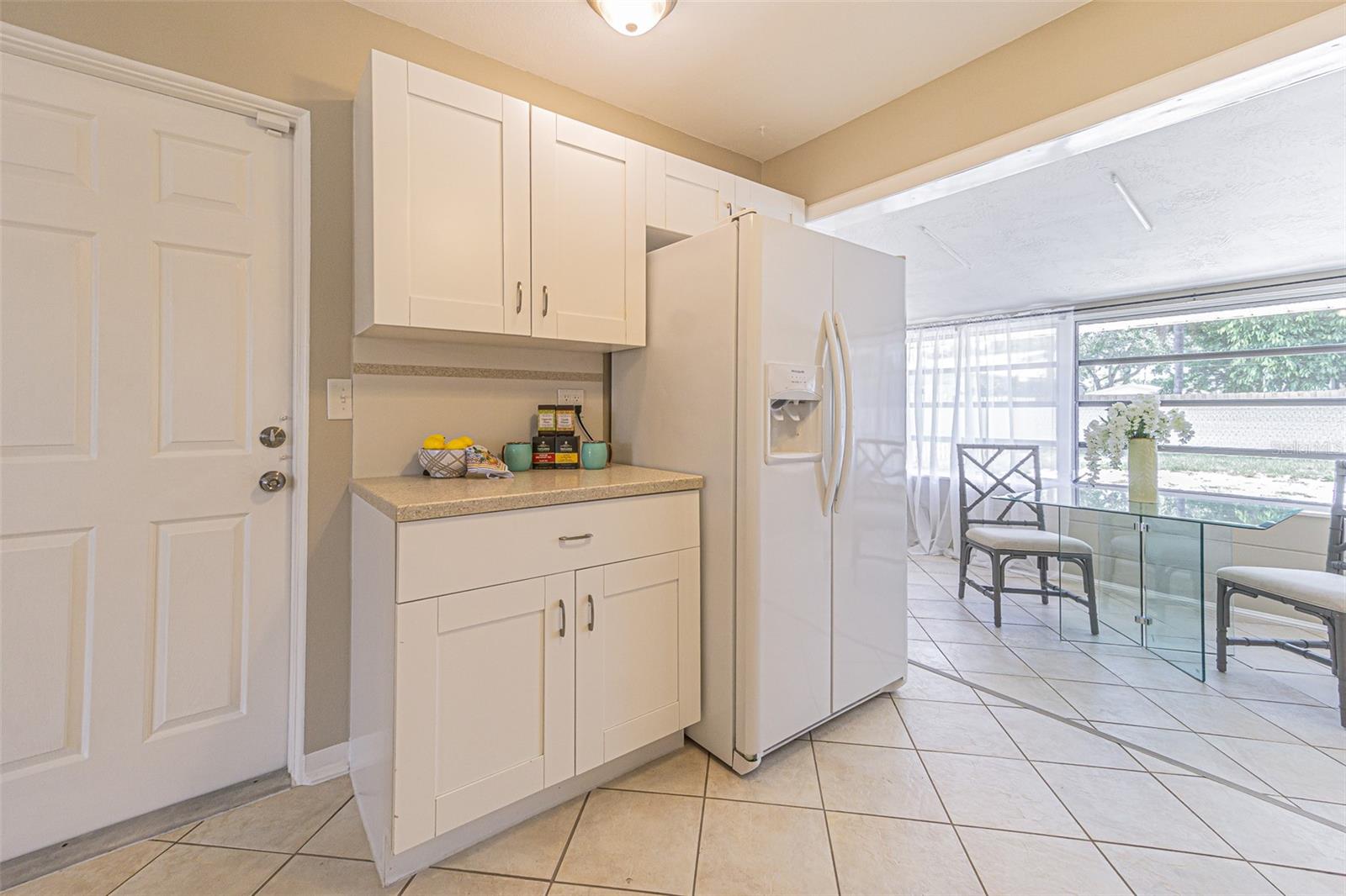 Image 5 of 22 For 6702 49th Avenue N