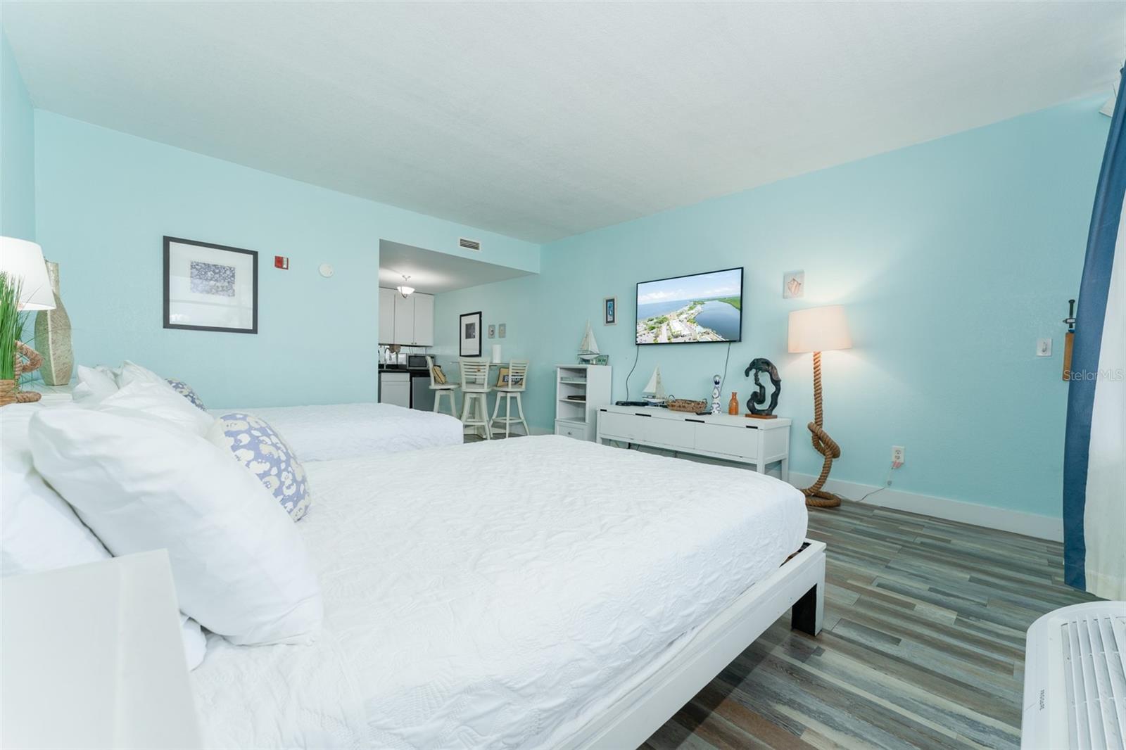 Image 10 of 52 For 611 Destiny Dr  509