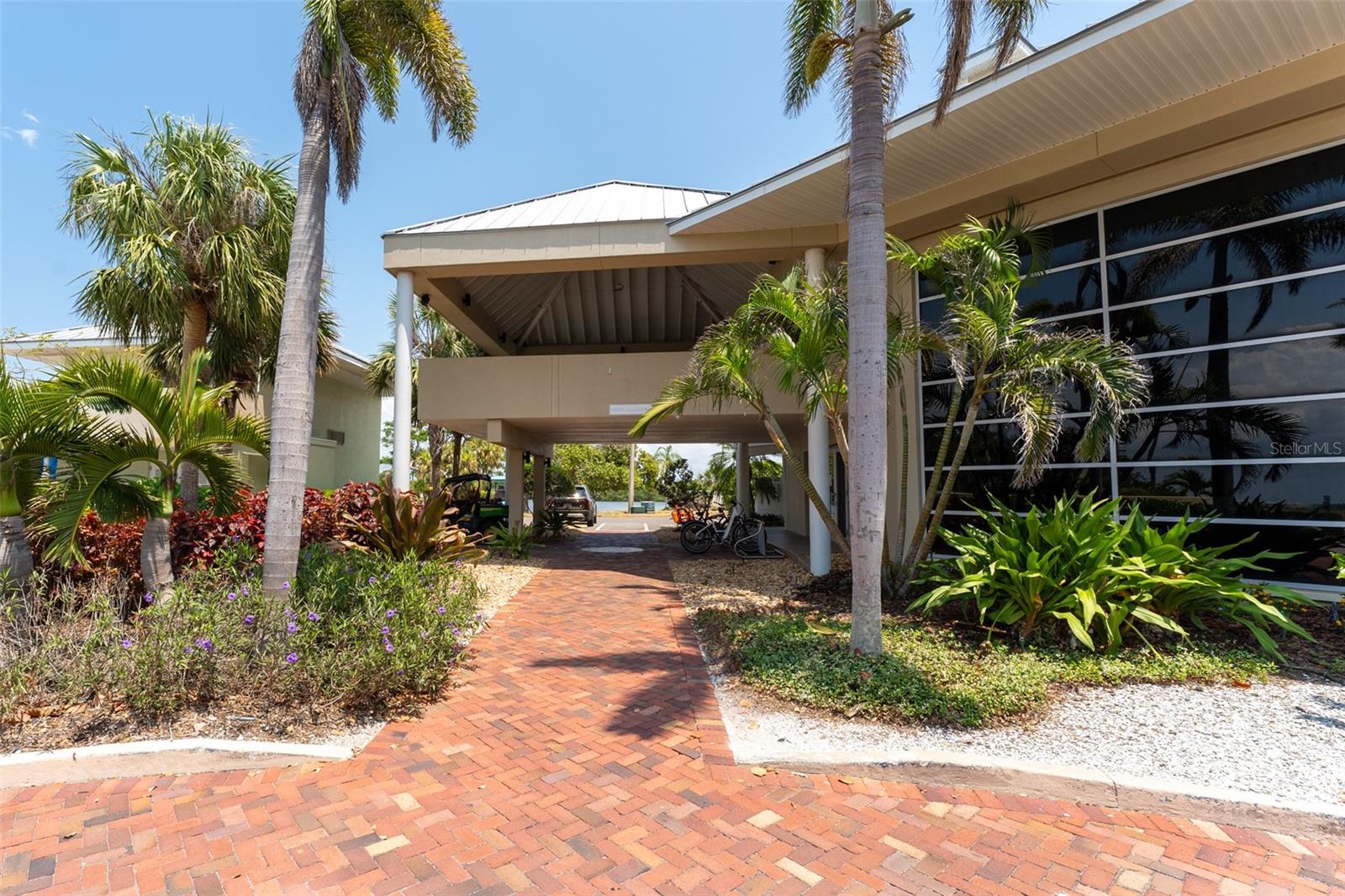 Image 46 of 52 For 611 Destiny Dr  509