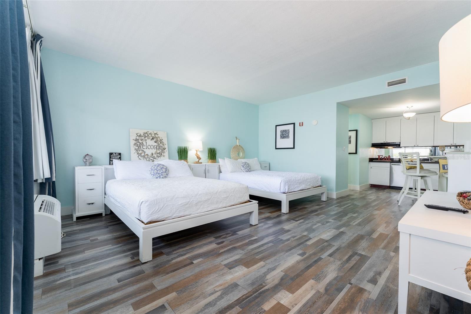 Image 7 of 52 For 611 Destiny Dr  509