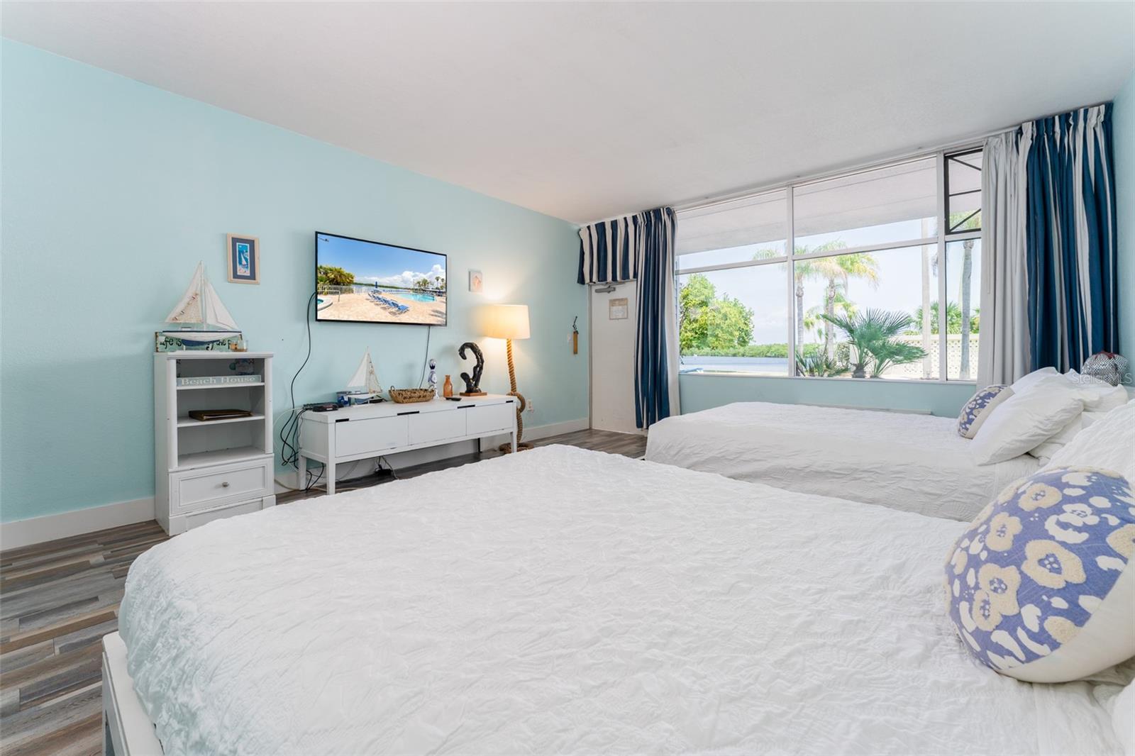 Image 9 of 52 For 611 Destiny Dr  509