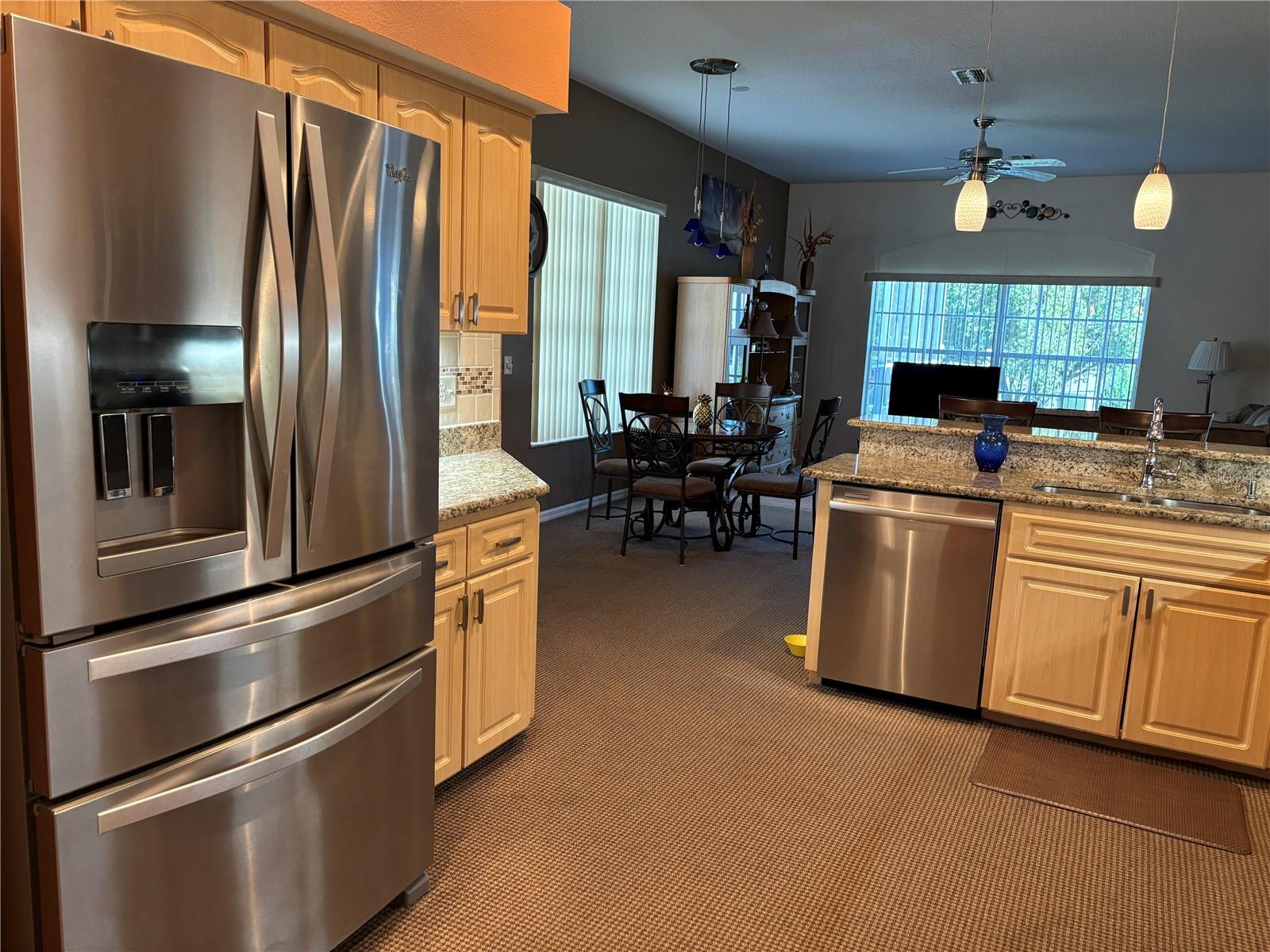 Listing photo id 10 for 13339 Amberwood Street