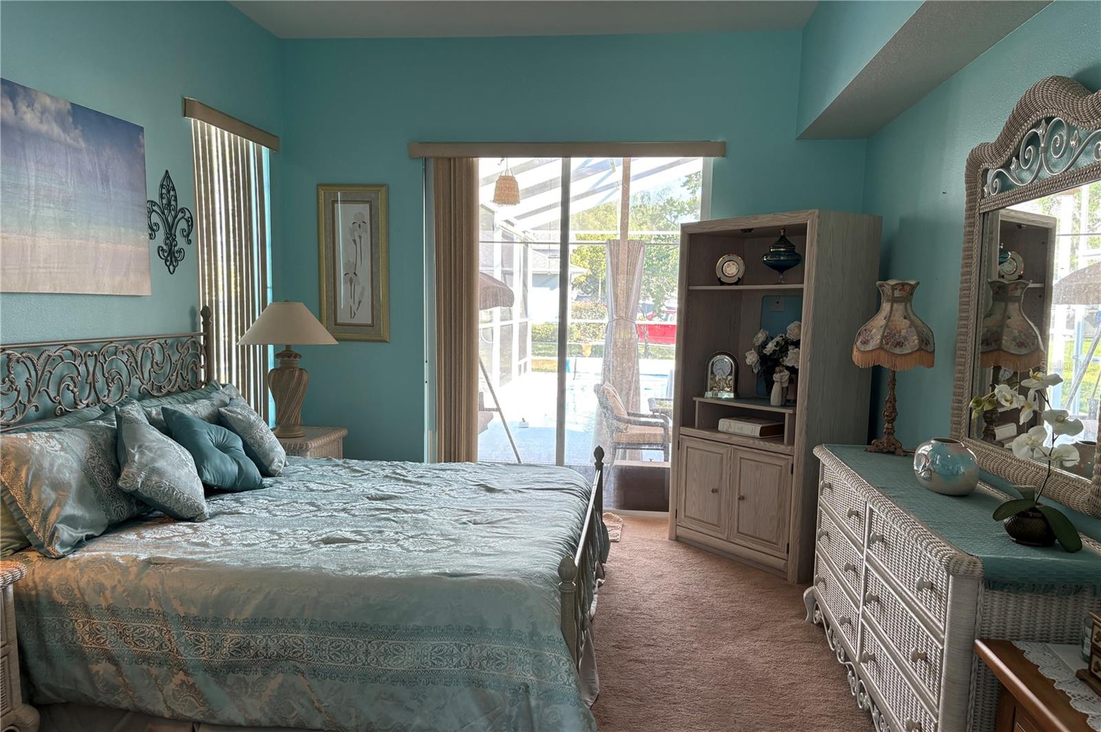 Listing photo id 24 for 13339 Amberwood Street