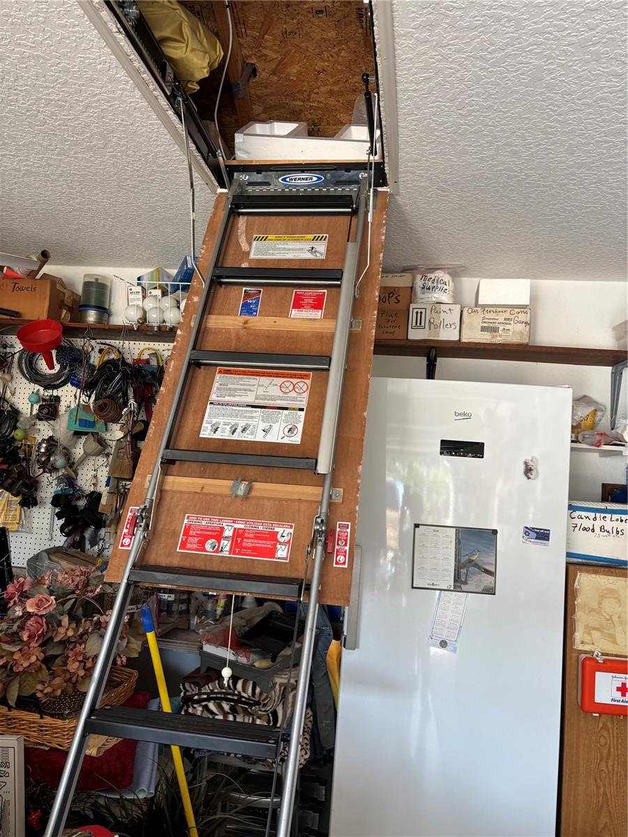 Listing photo id 49 for 13339 Amberwood Street