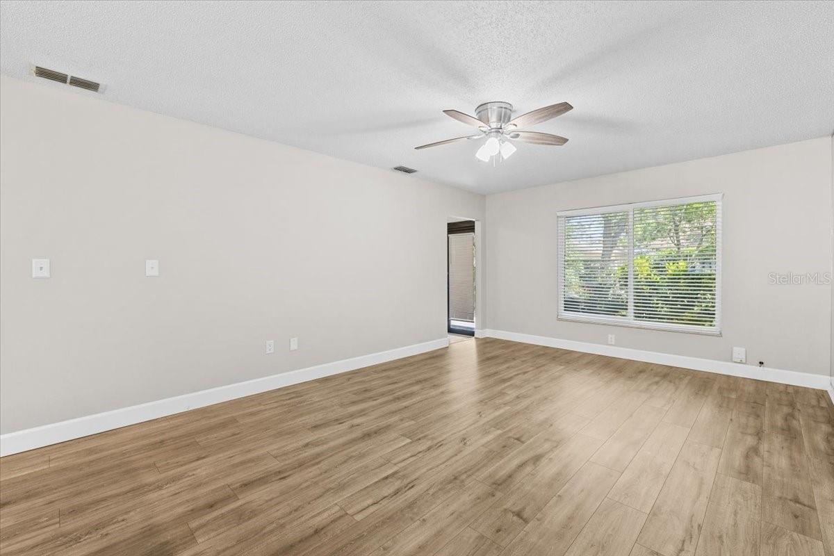 Image 13 of 43 For 7633 Piping Rock Court 7633