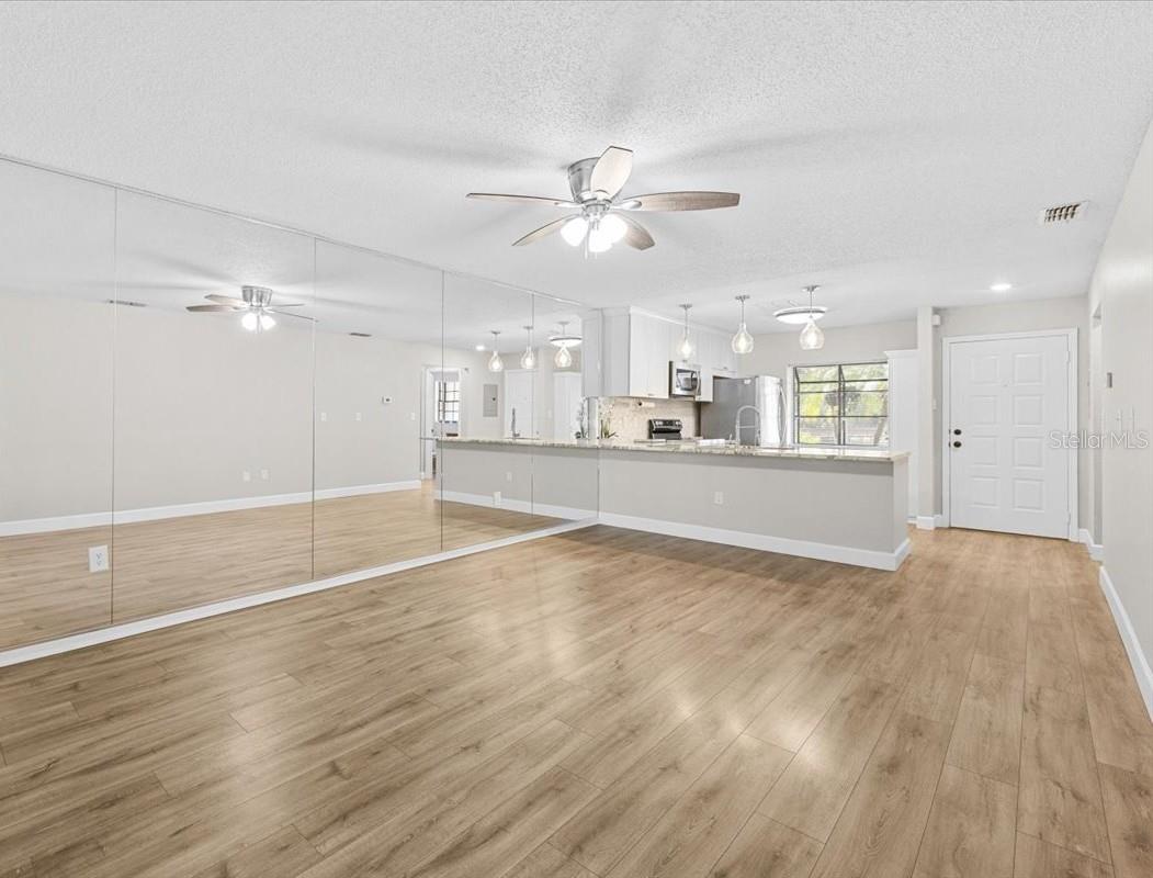 Image 16 of 43 For 7633 Piping Rock Court 7633