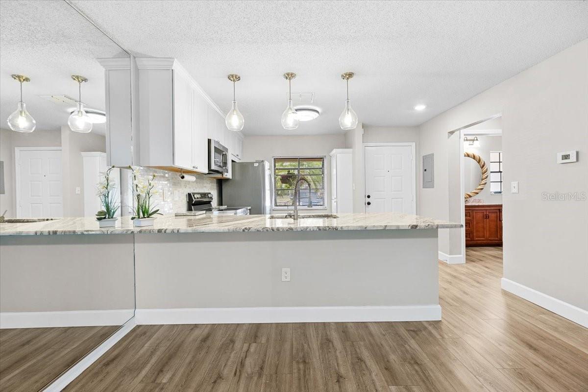 Image 9 of 43 For 7633 Piping Rock Court 7633