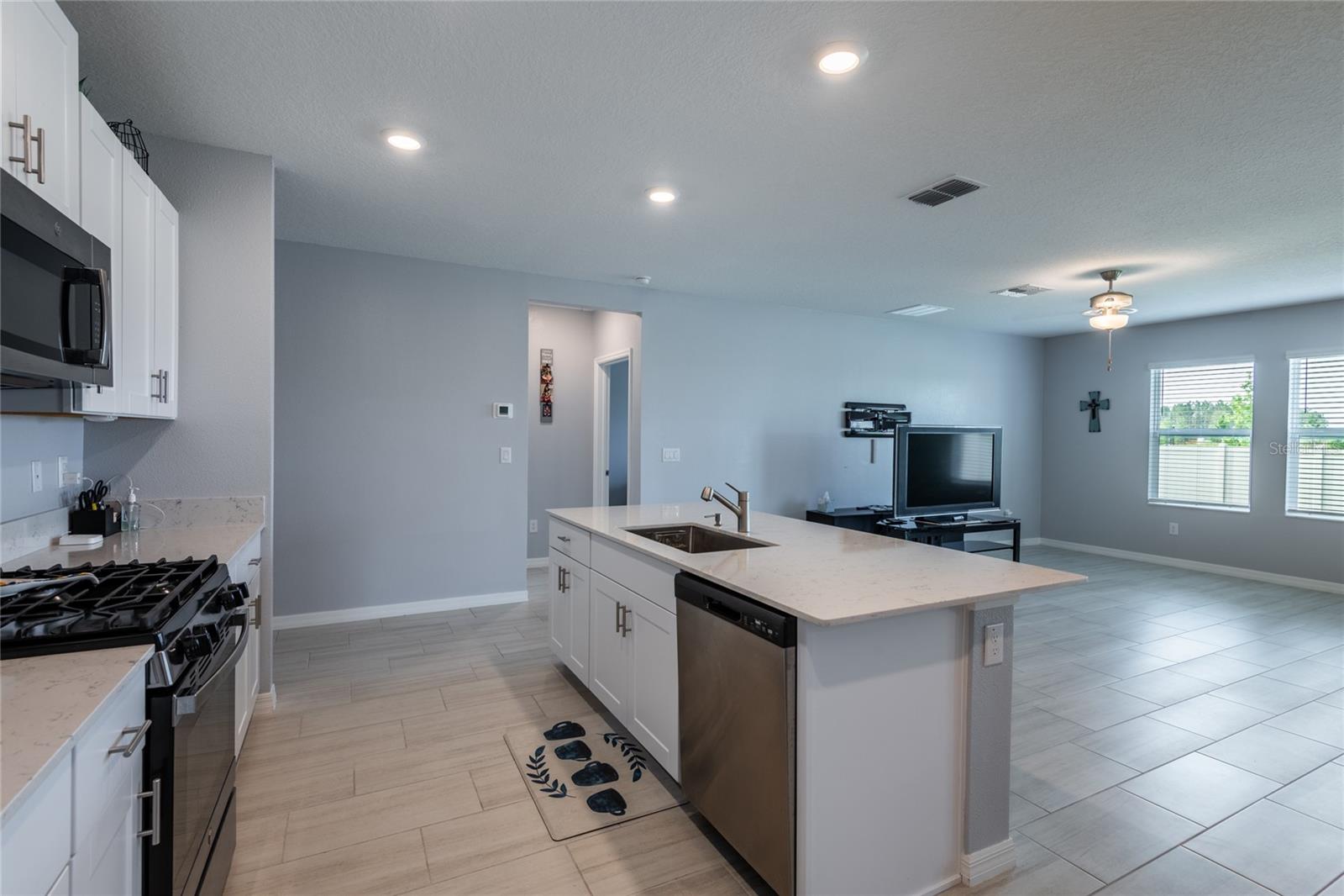 Image 11 of 42 For 35100 Brackett Bend