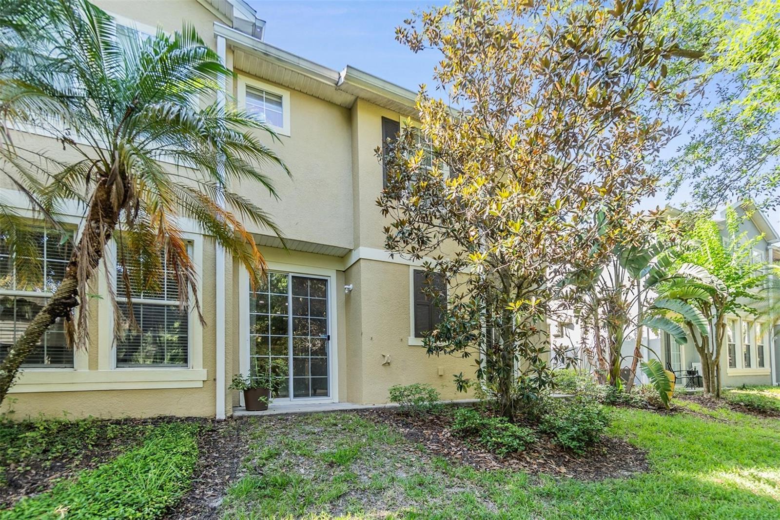Listing photo id 25 for 6736 Breezy Palm Drive