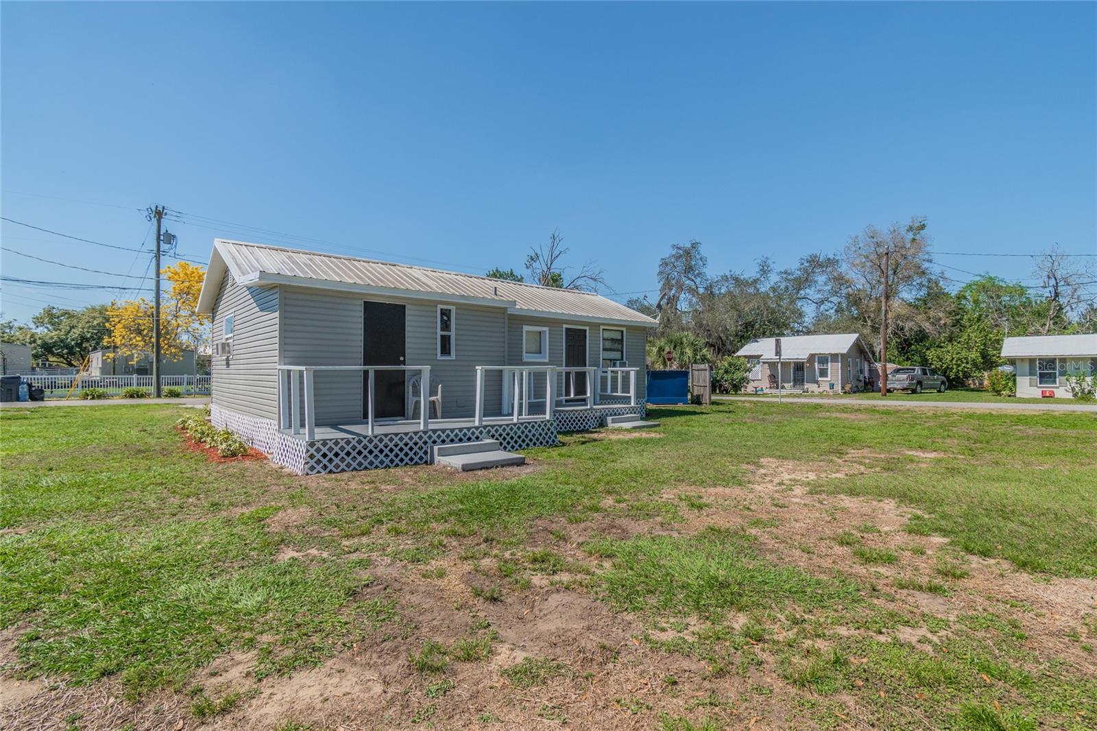 Image 2 of 79 For 4059 Orange Avenue Se