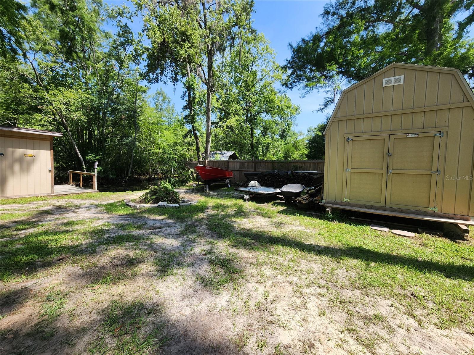 Listing photo id 17 for 7576 Bobcat Point