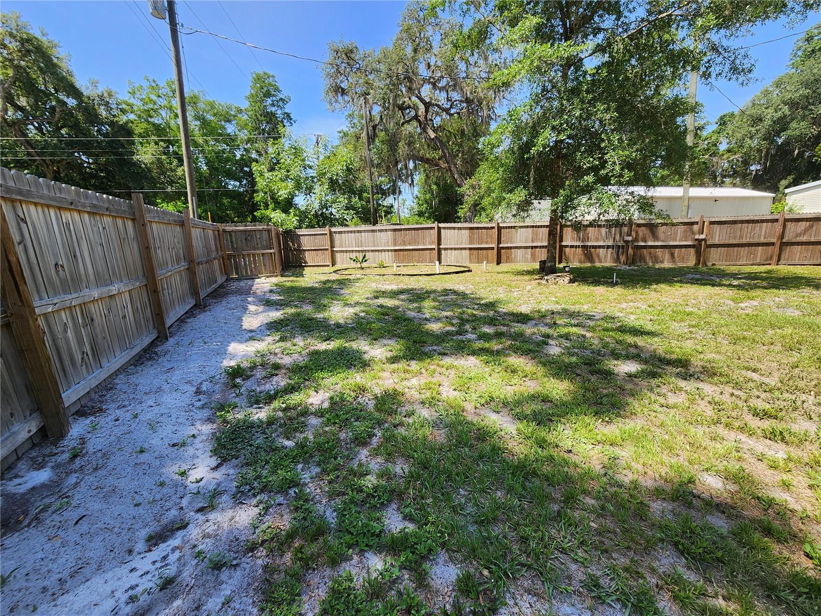 Listing photo id 20 for 7576 Bobcat Point