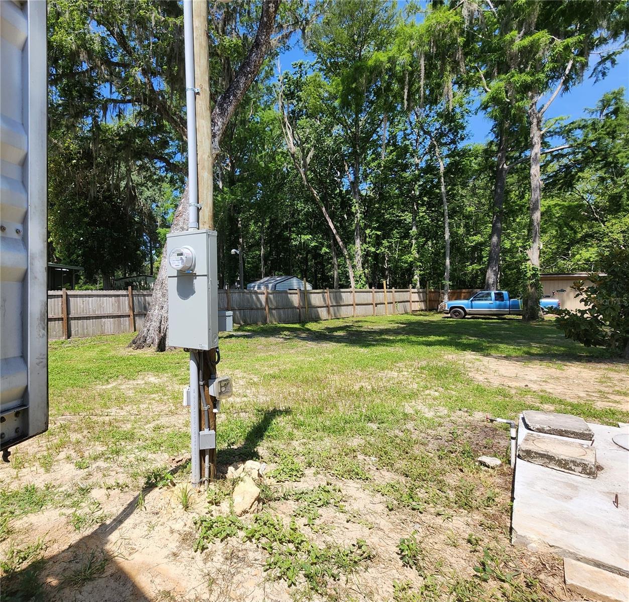 Listing photo id 21 for 7576 Bobcat Point
